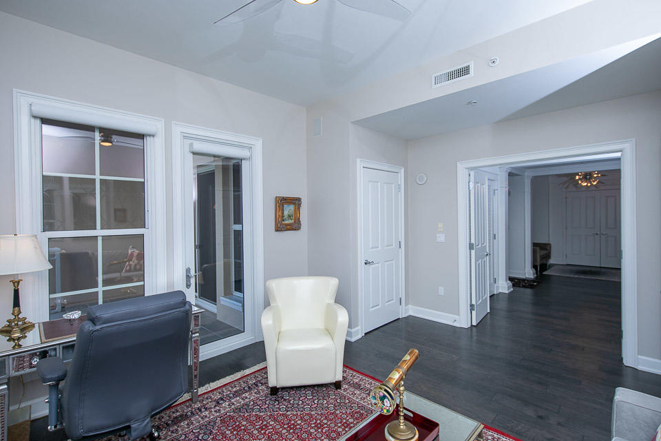 ONE WATER PLACE AT KELLY PLANTATION - Residential