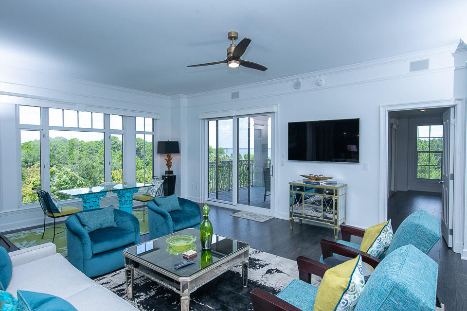 ONE WATER PLACE AT KELLY PLANTATION - Residential