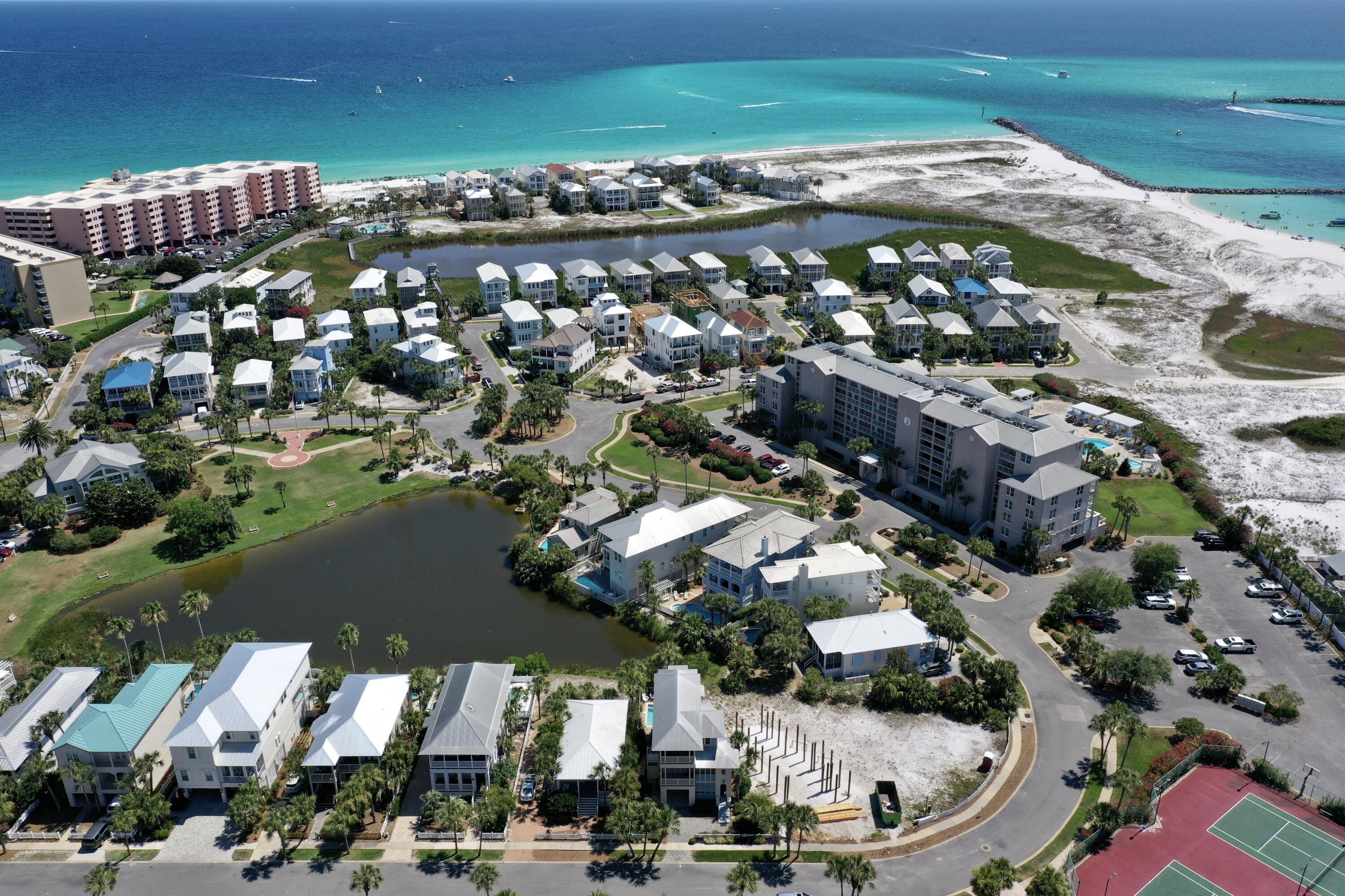 DESTIN POINTE - Residential