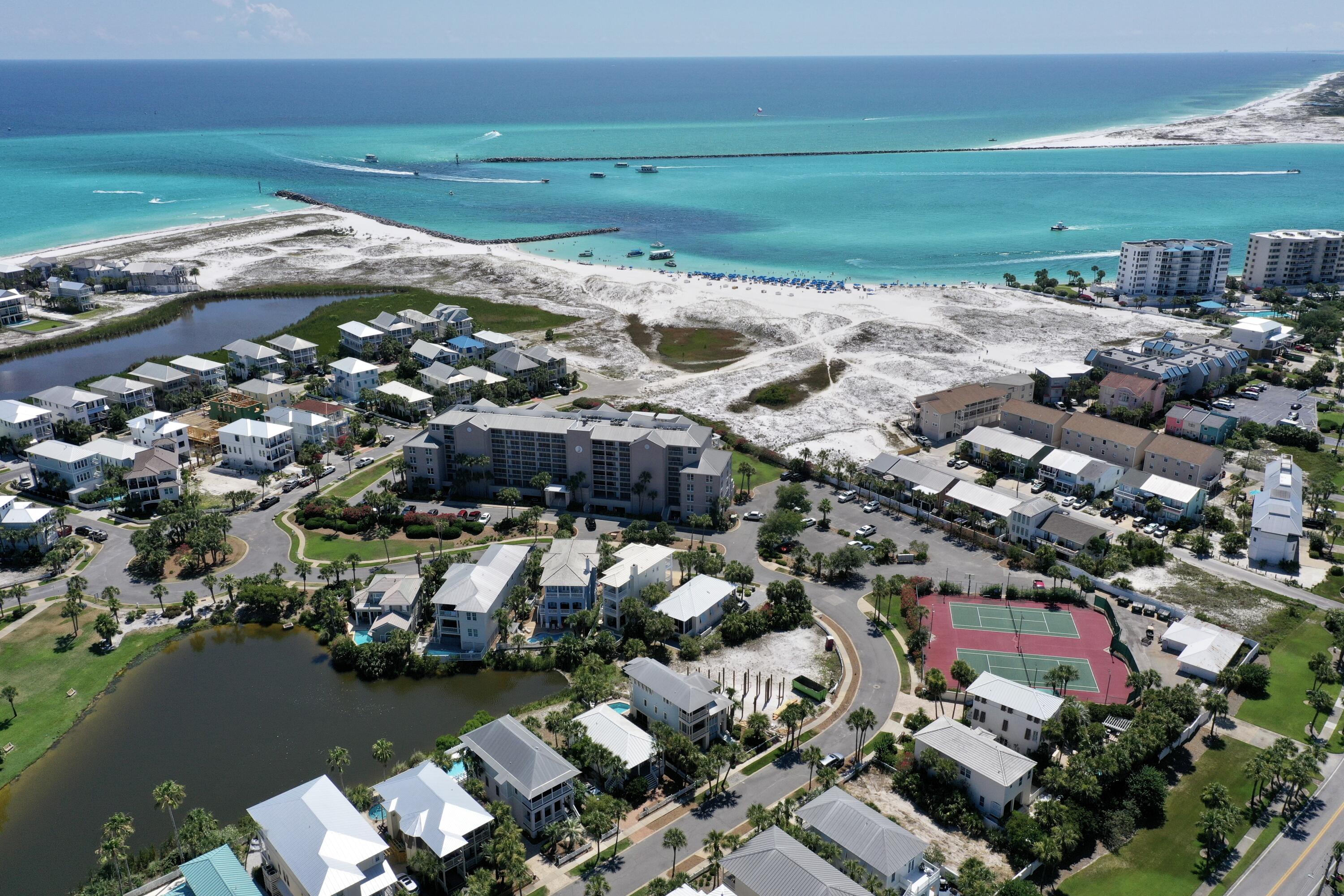 DESTIN POINTE - Residential