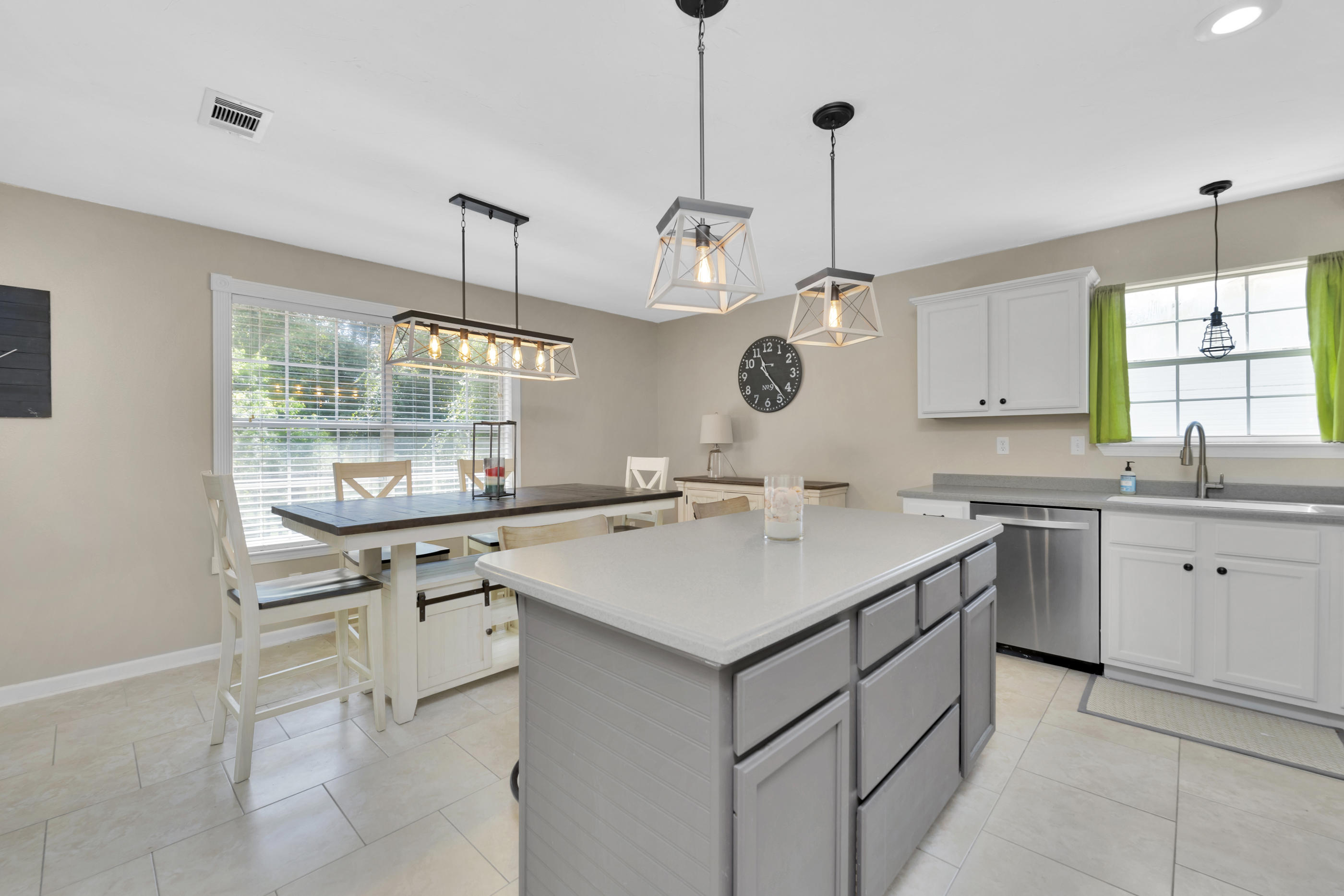 EAST BAY RIVER ESTATES 2ND ADDN - Residential