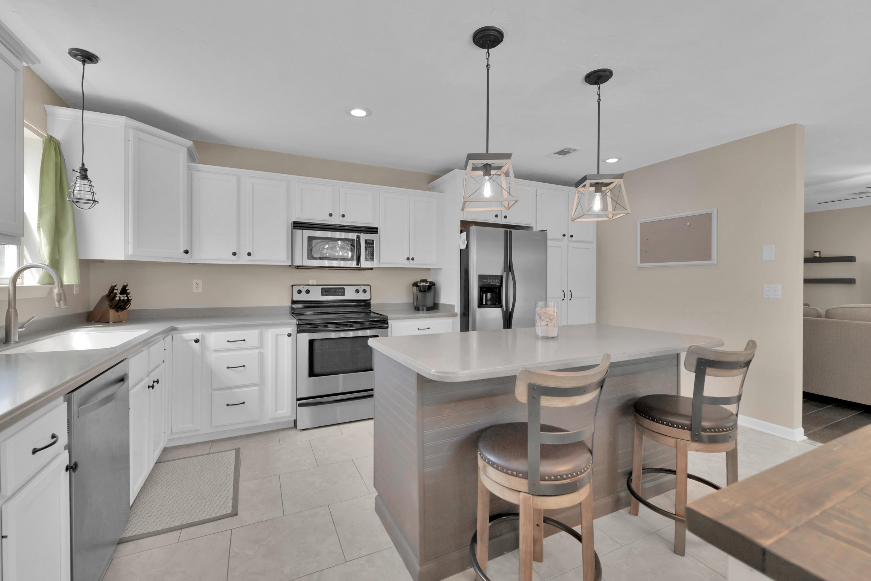 EAST BAY RIVER ESTATES 2ND ADDN - Residential