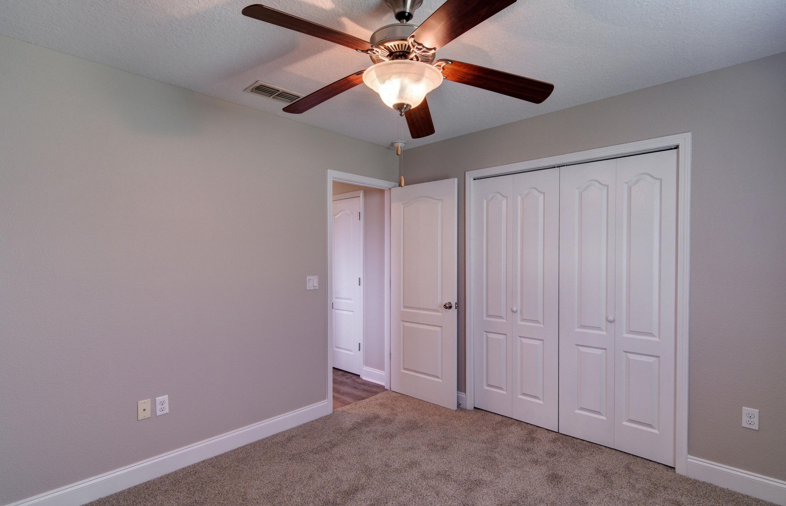 SILVER SPRINGS EST - Residential