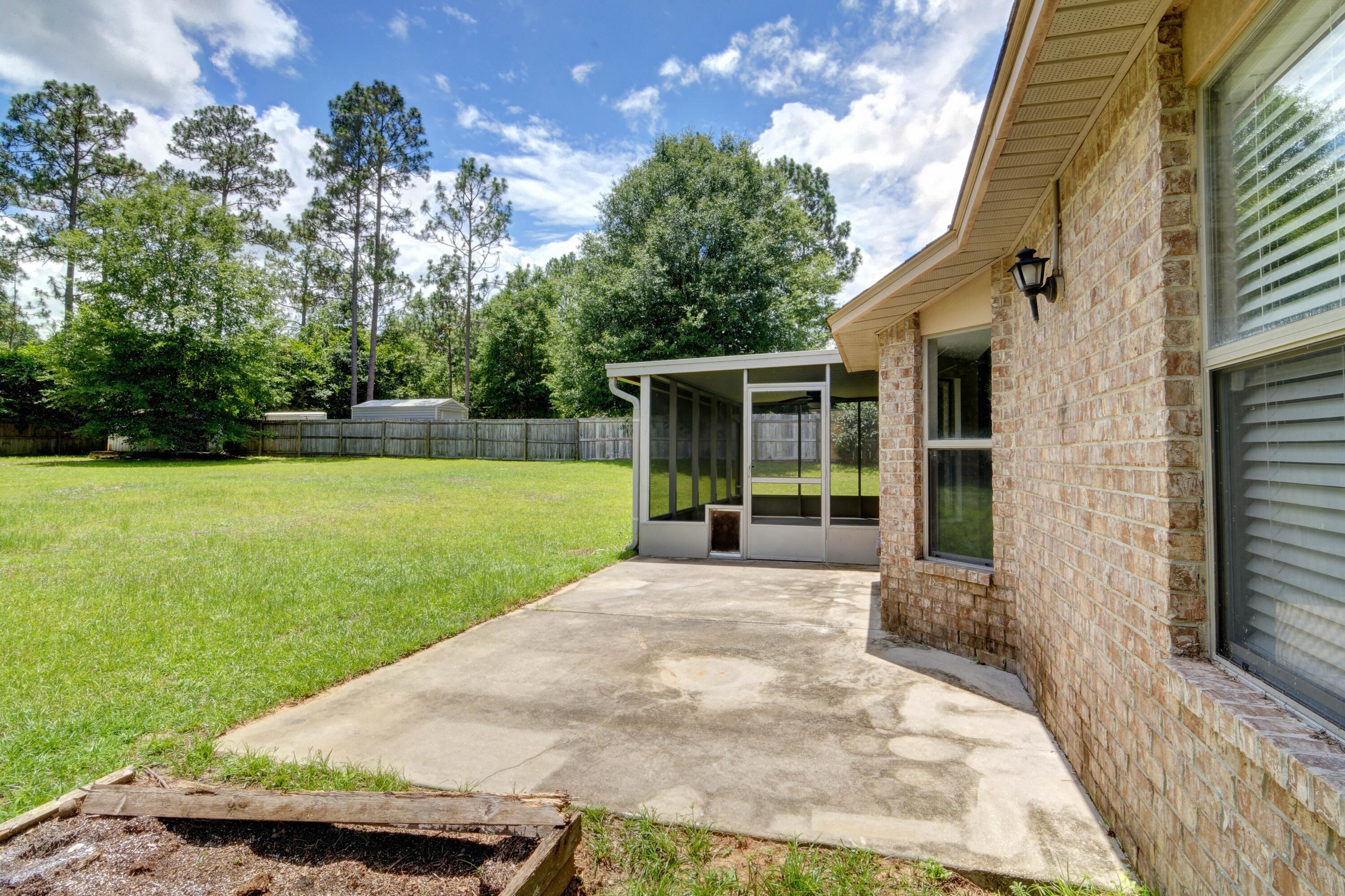 SILVER SPRINGS EST - Residential