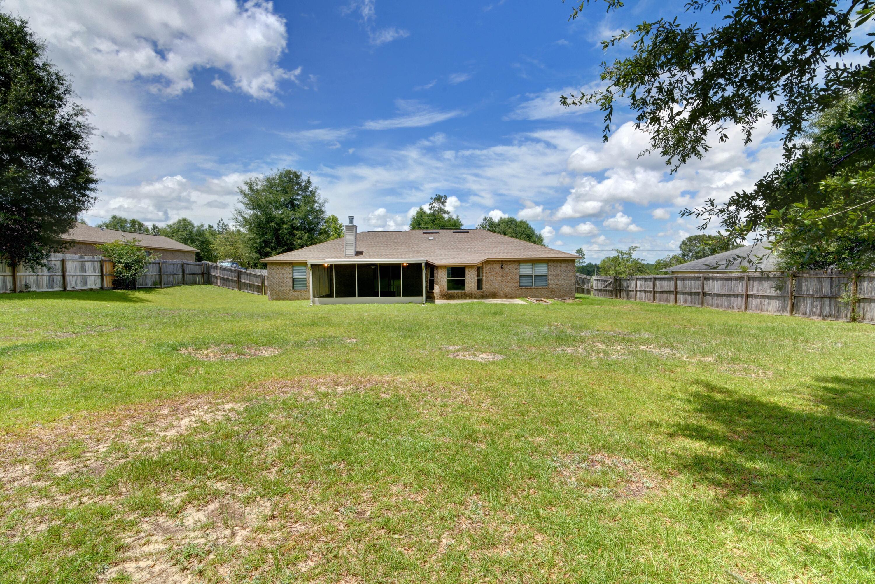 SILVER SPRINGS EST - Residential