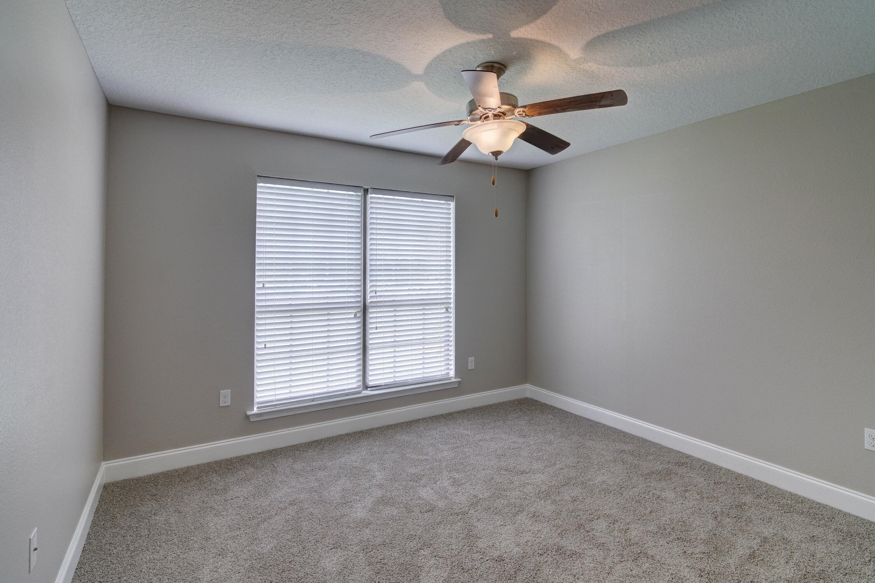 SILVER SPRINGS EST - Residential