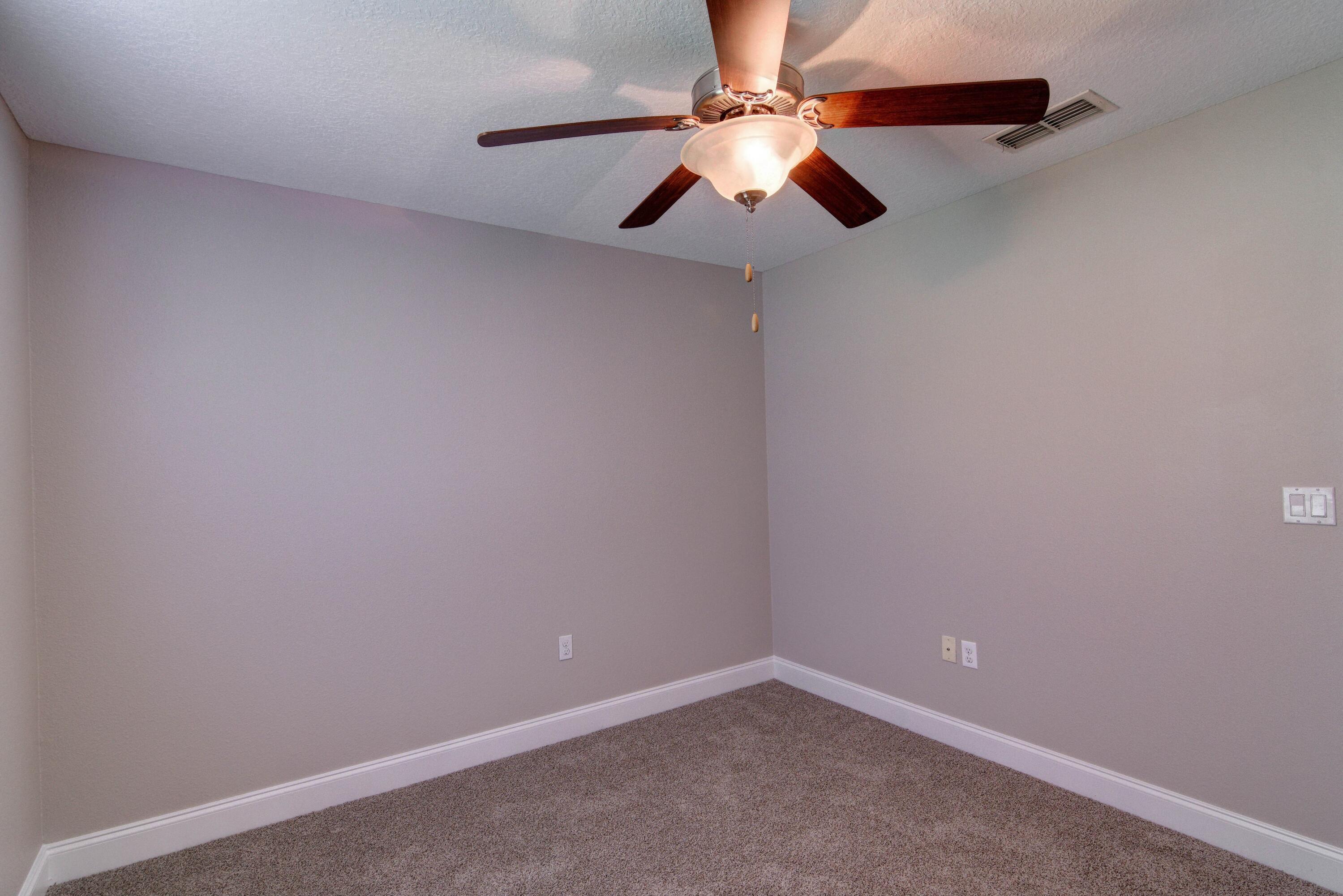 SILVER SPRINGS EST - Residential