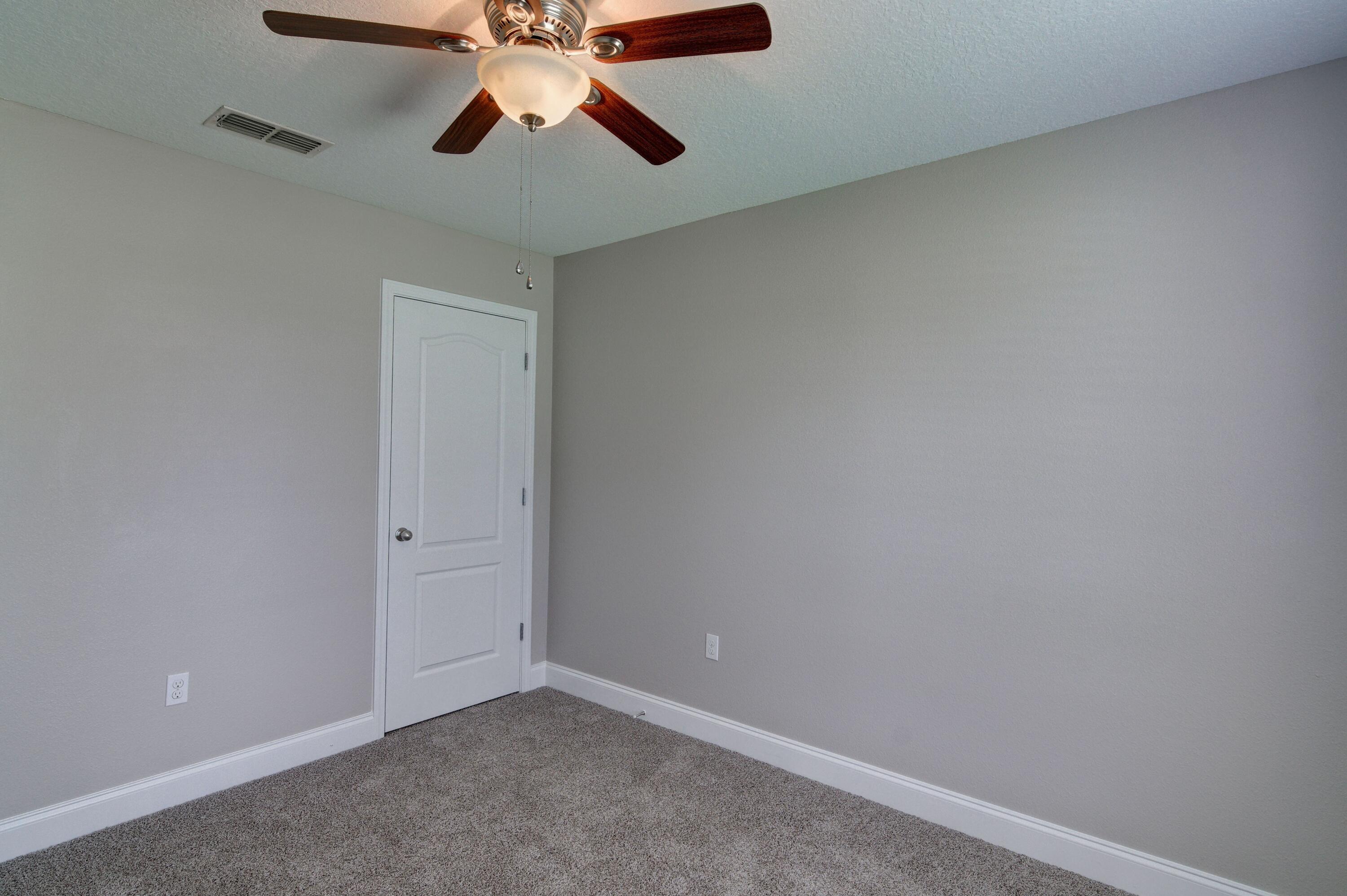 SILVER SPRINGS EST - Residential