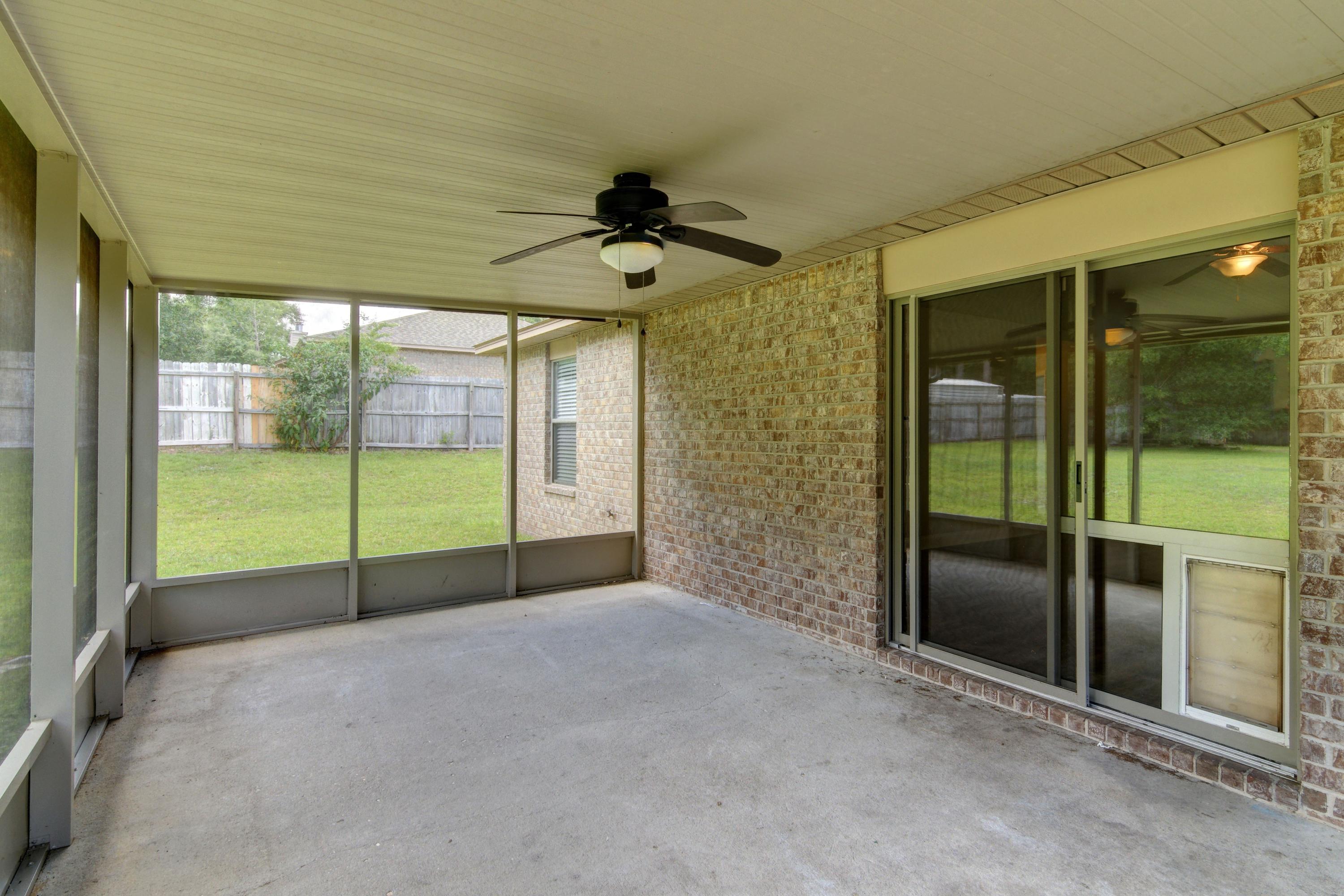 SILVER SPRINGS EST - Residential