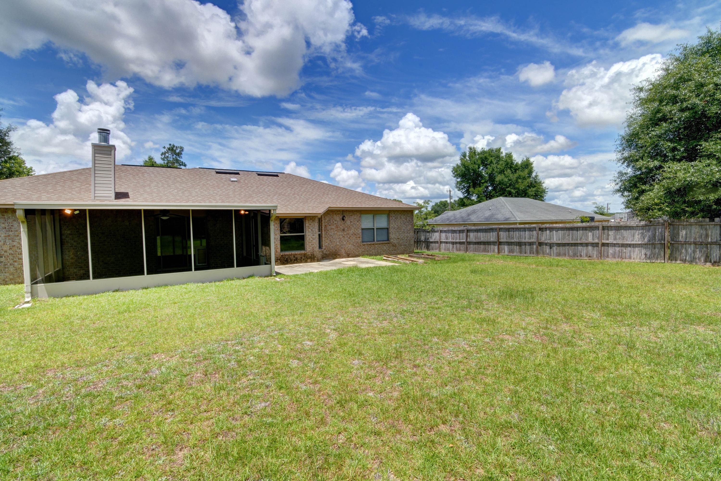 SILVER SPRINGS EST - Residential