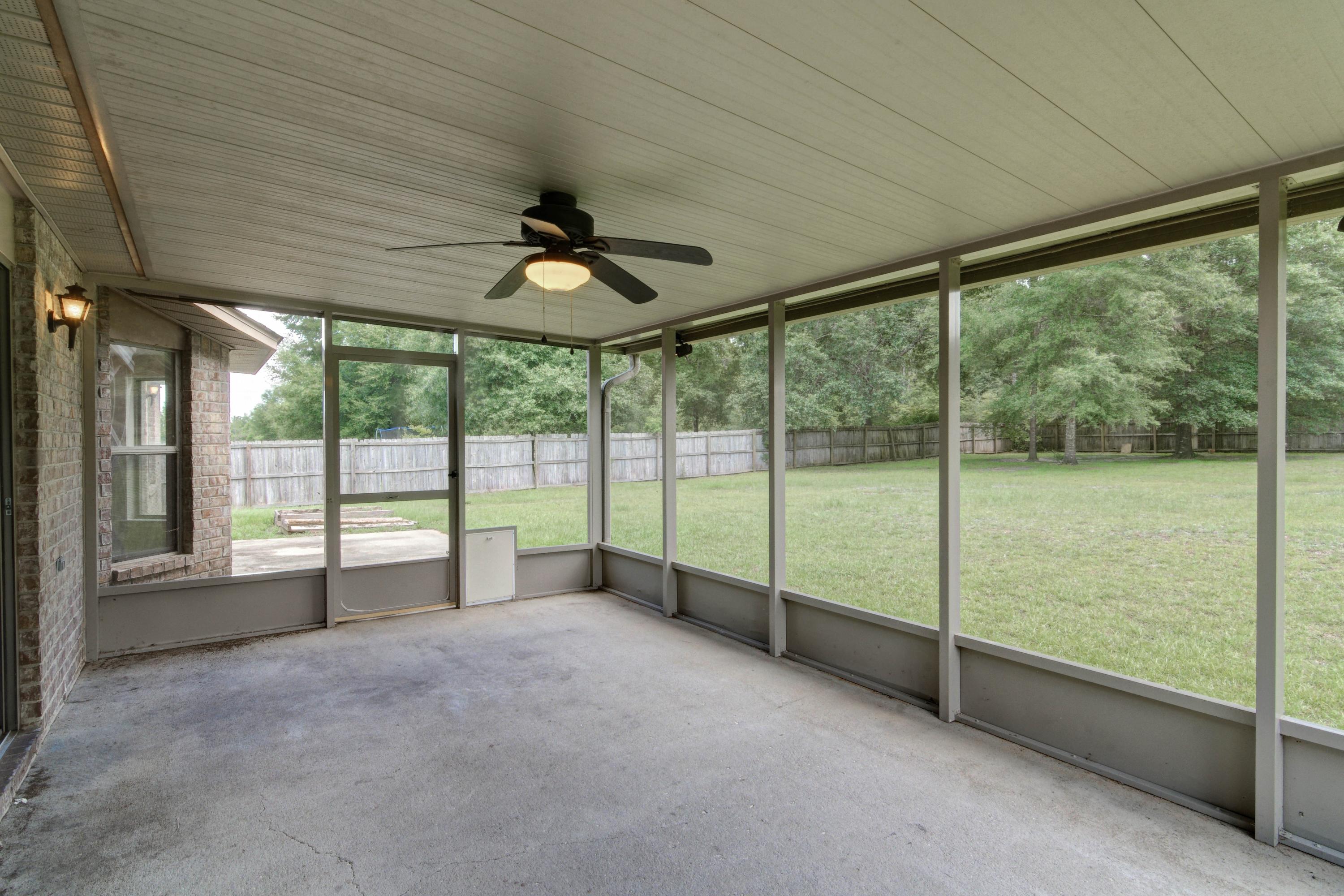 SILVER SPRINGS EST - Residential