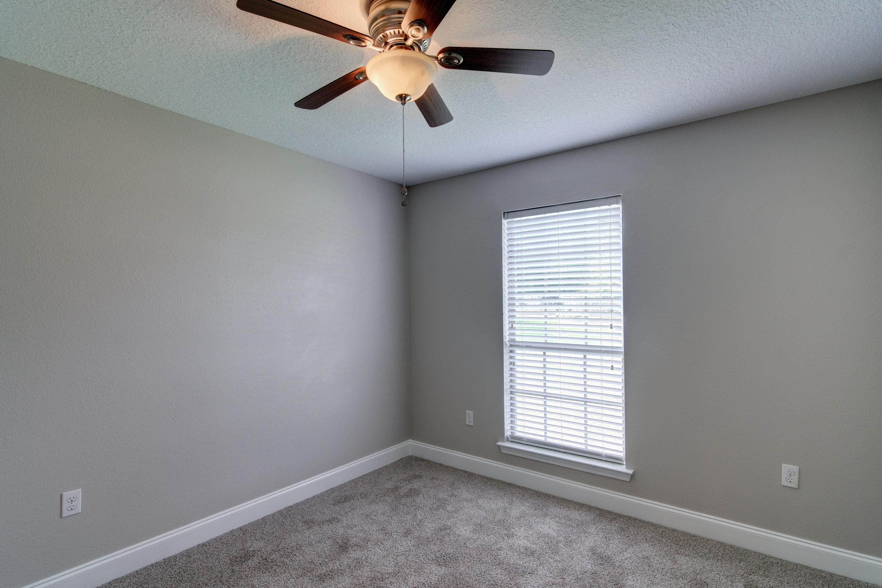 SILVER SPRINGS EST - Residential