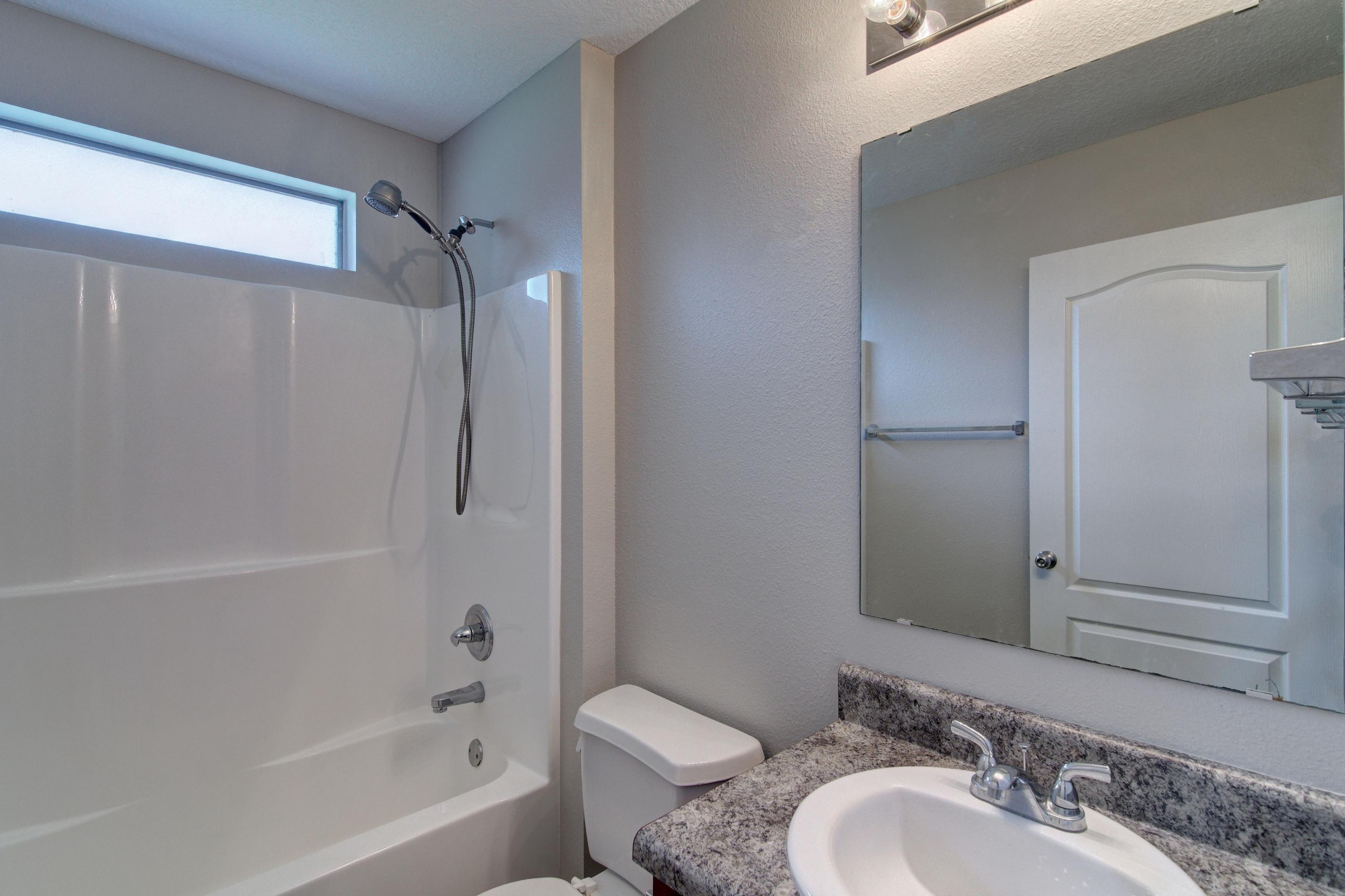 SILVER SPRINGS EST - Residential