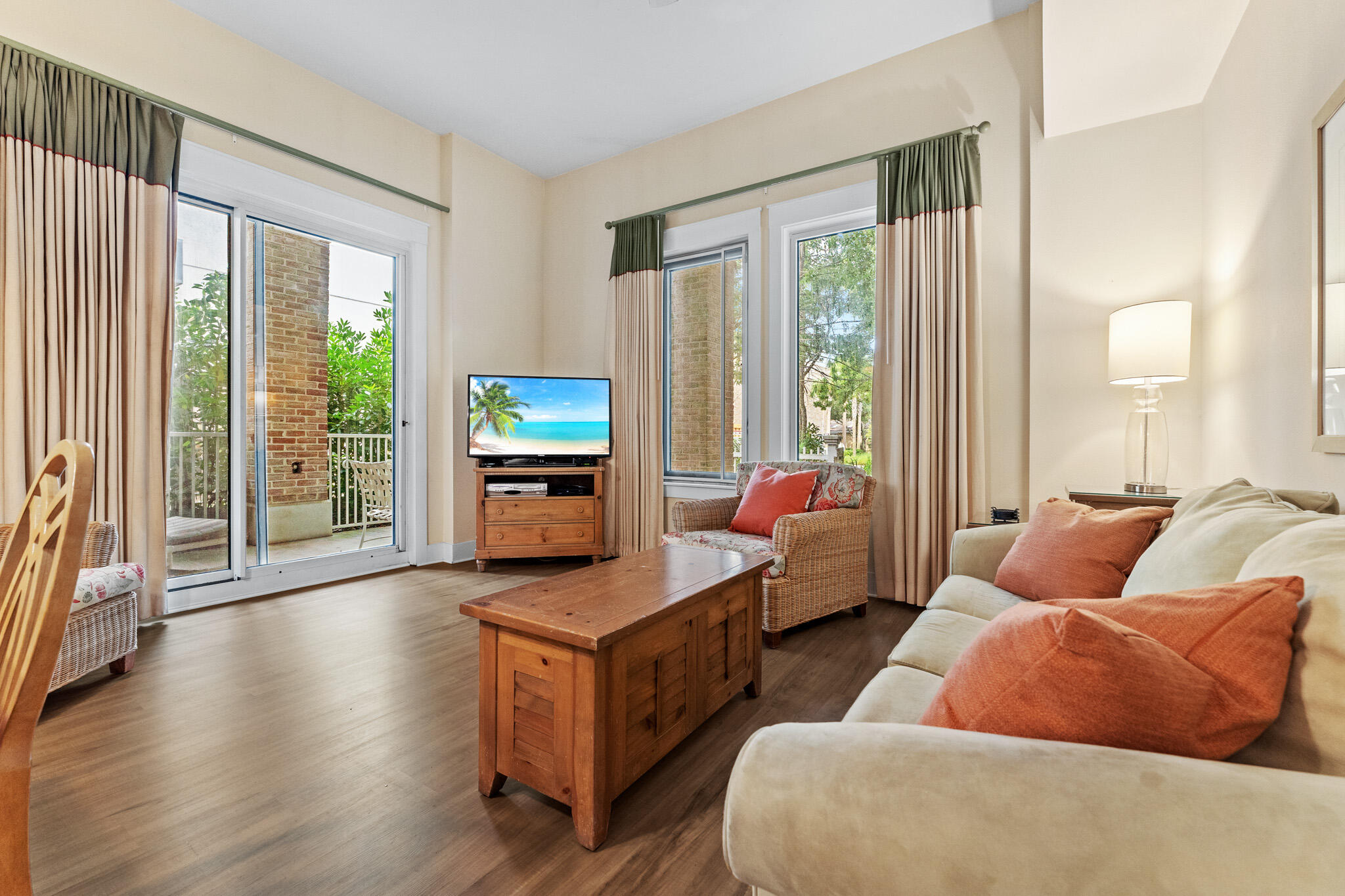 PILOT HOUSE - Residential