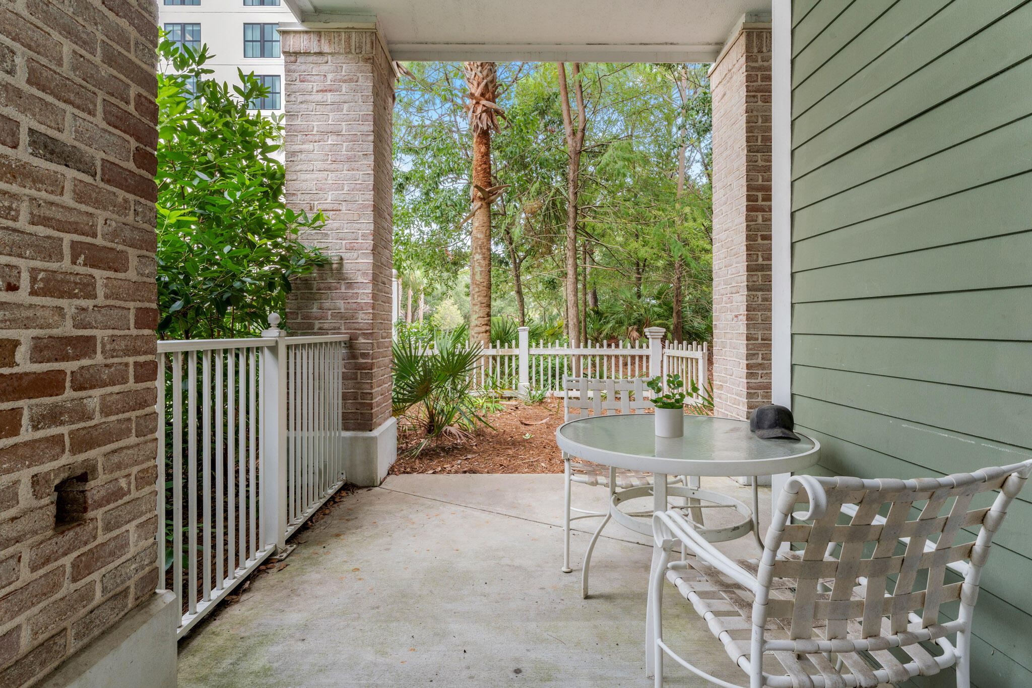 PILOT HOUSE - Residential