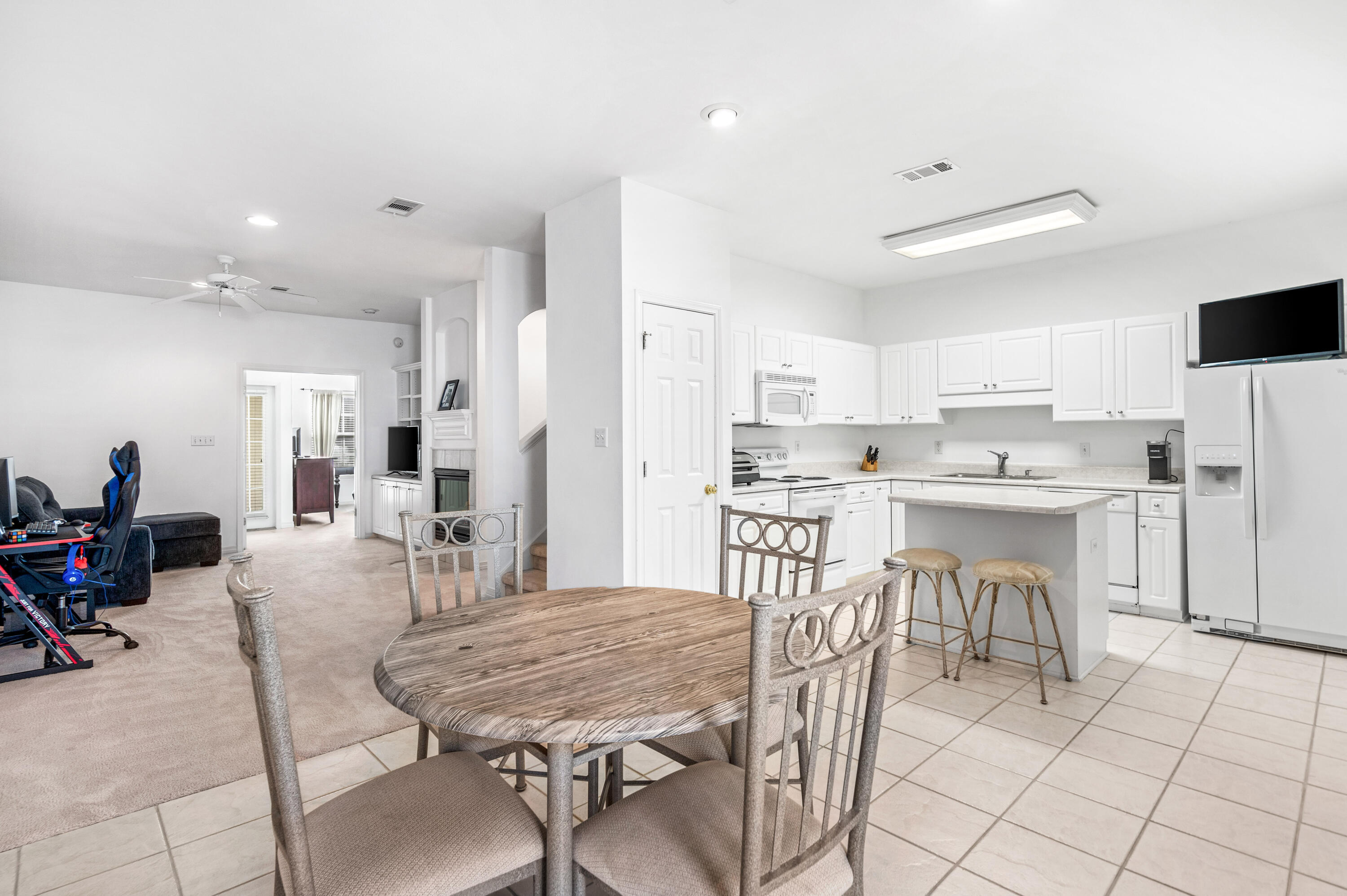 REFLECTIONS AT BLUEWATER BAY T/H - Residential