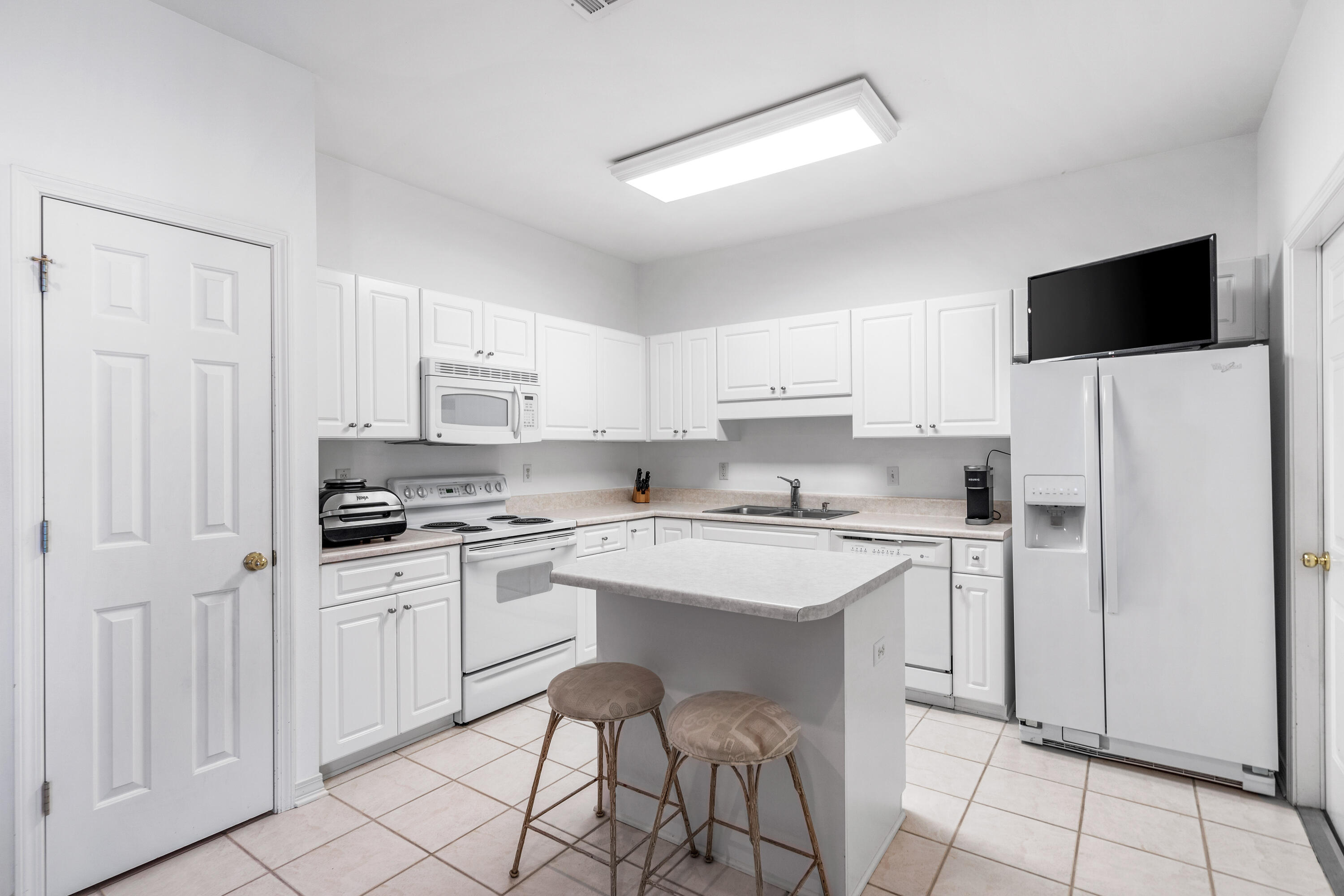 REFLECTIONS AT BLUEWATER BAY T/H - Residential