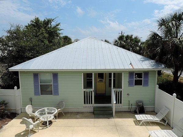 CRYSTAL BEACH - Residential