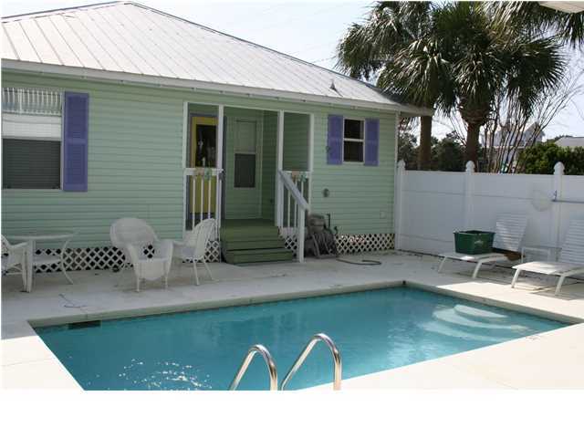 CRYSTAL BEACH - Residential