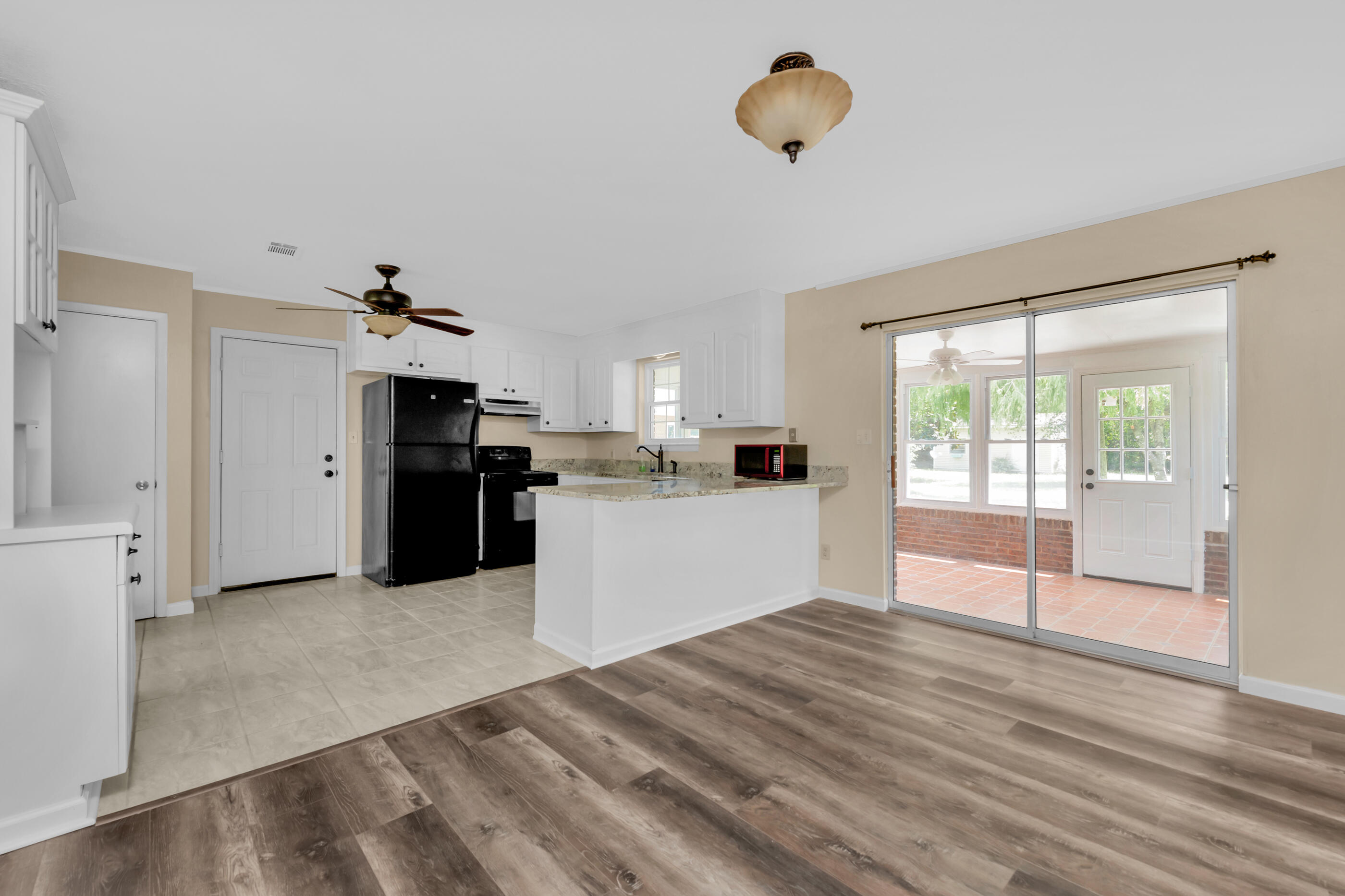 NAVARRE S/D 2ND ADDN - Residential