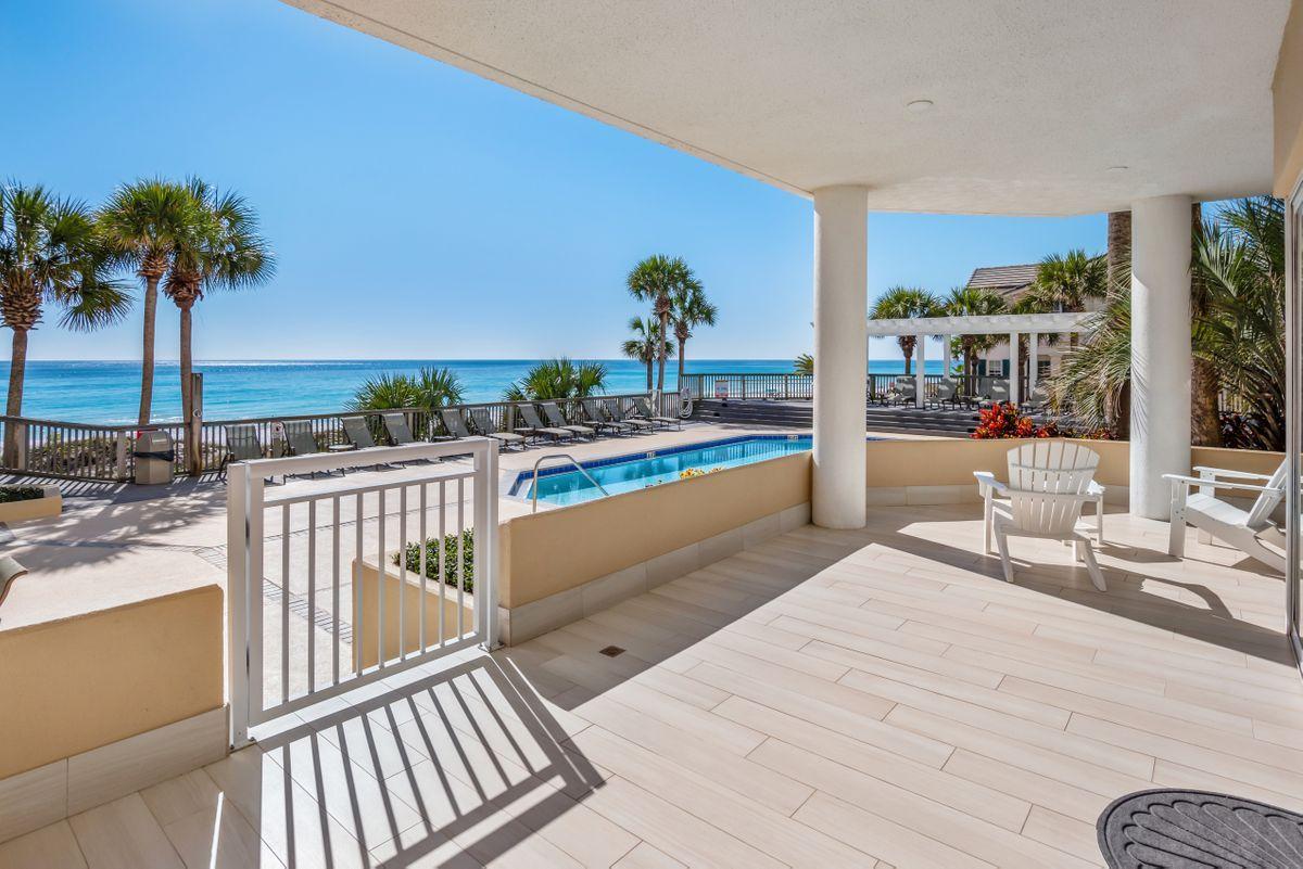 HIDDEN DUNES GRAND VILLAS - Residential