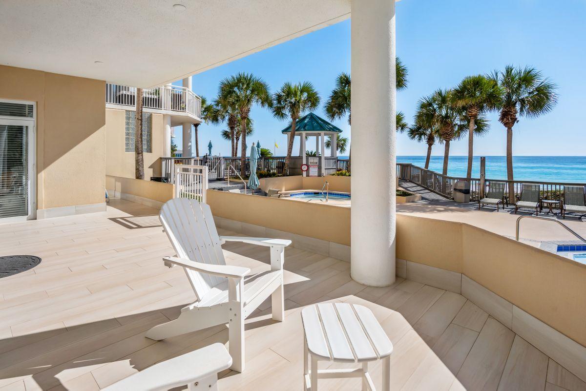HIDDEN DUNES GRAND VILLAS - Residential