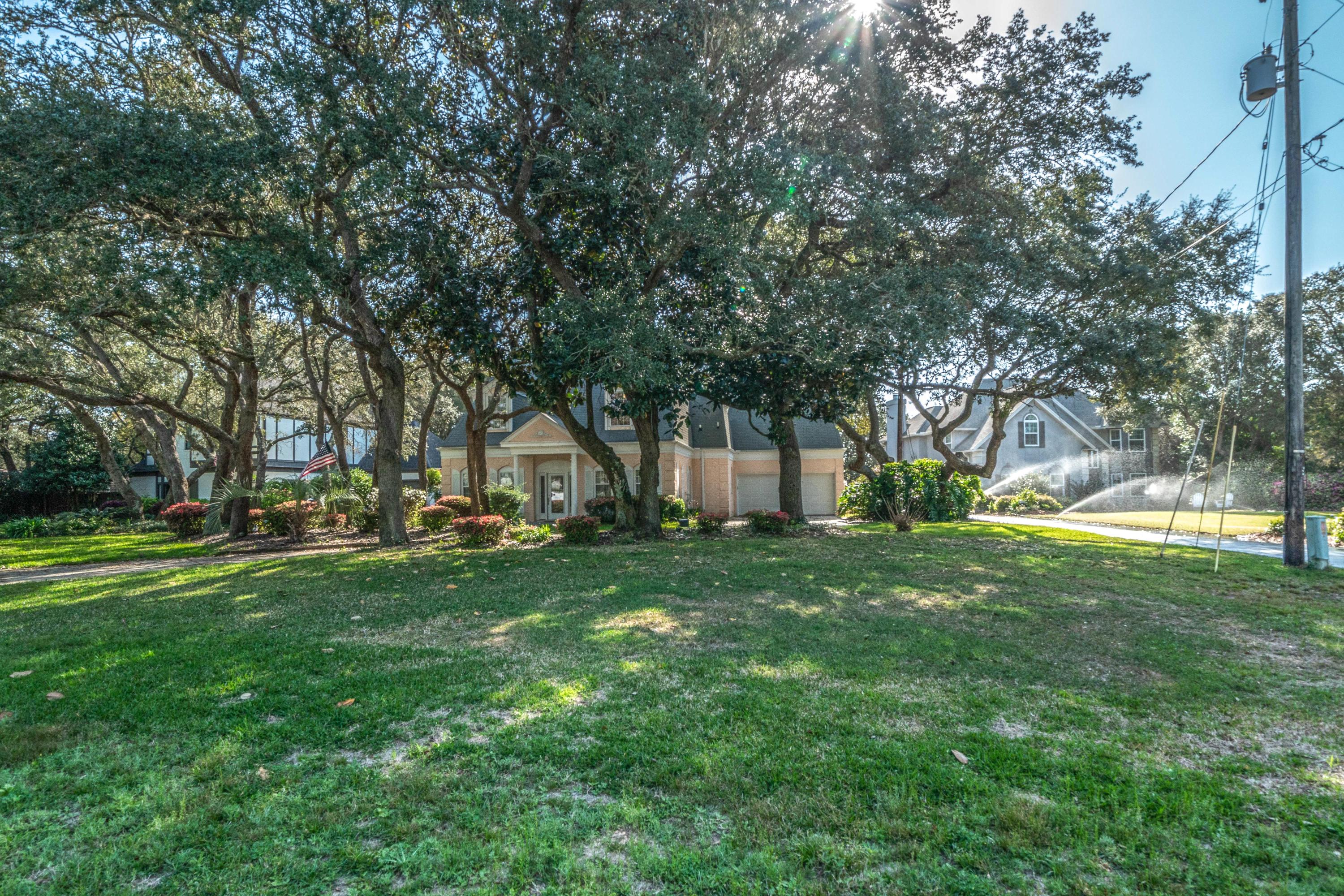 LAKE LORRAINE GARDENS - Residential