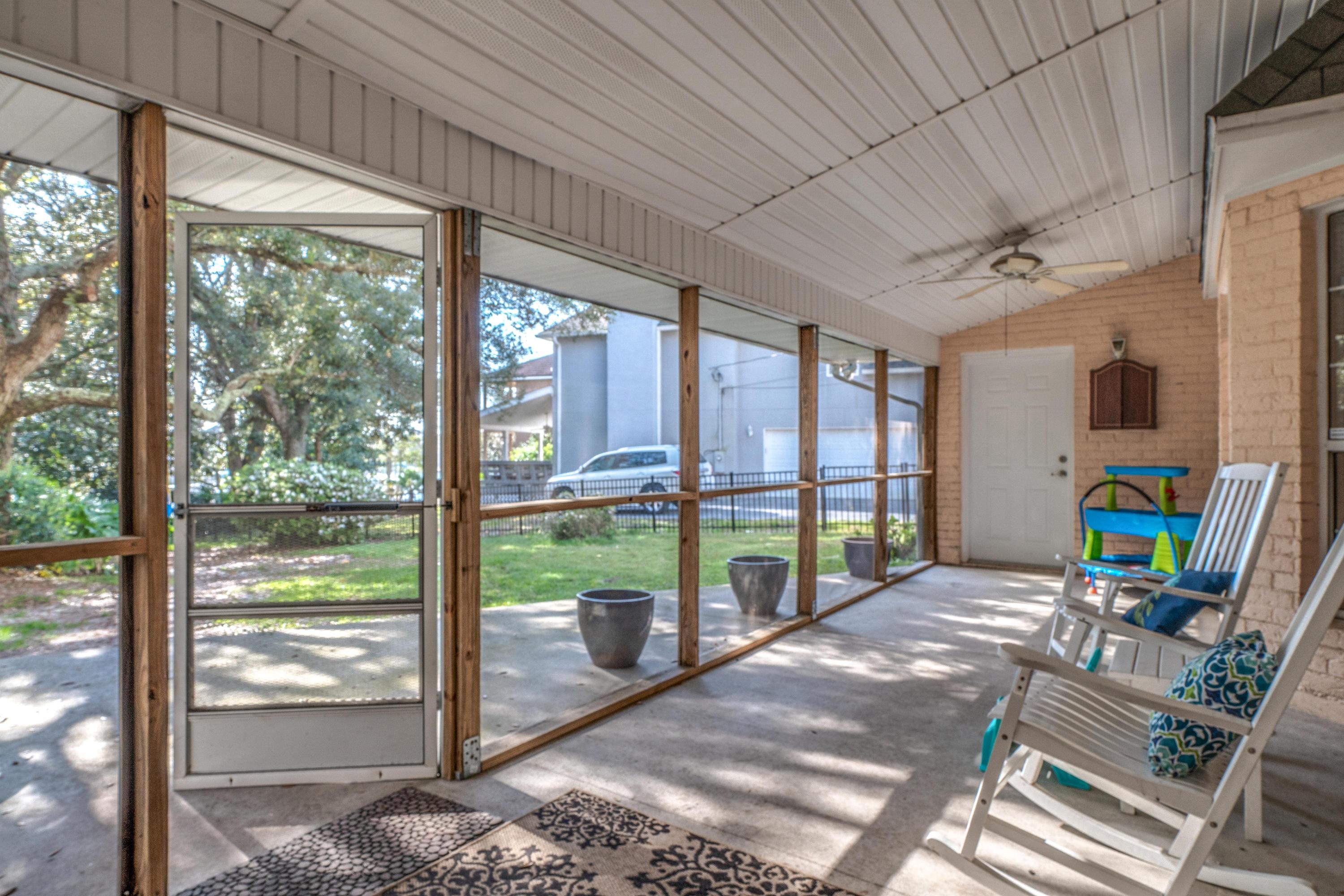 LAKE LORRAINE GARDENS - Residential