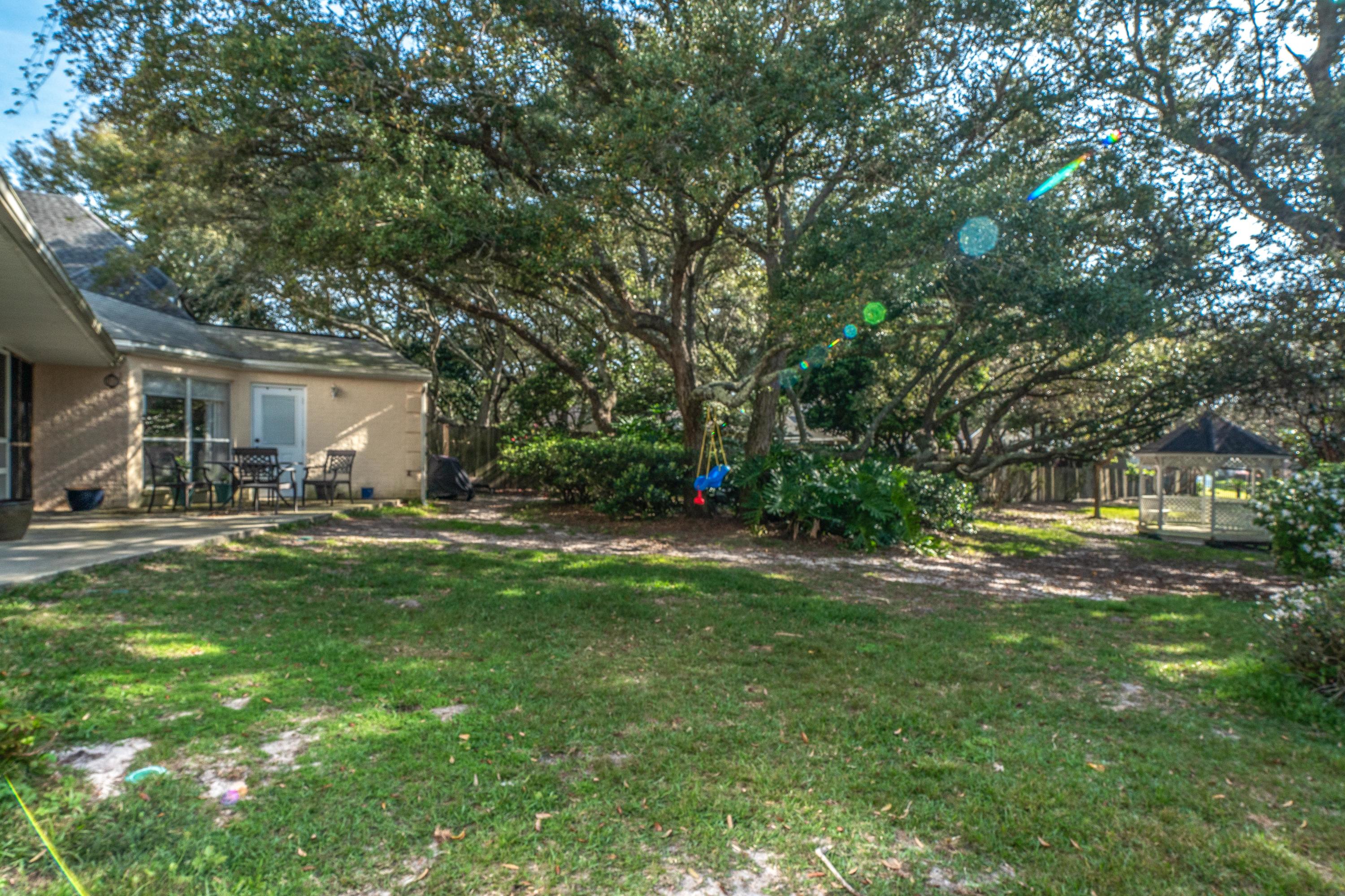 LAKE LORRAINE GARDENS - Residential