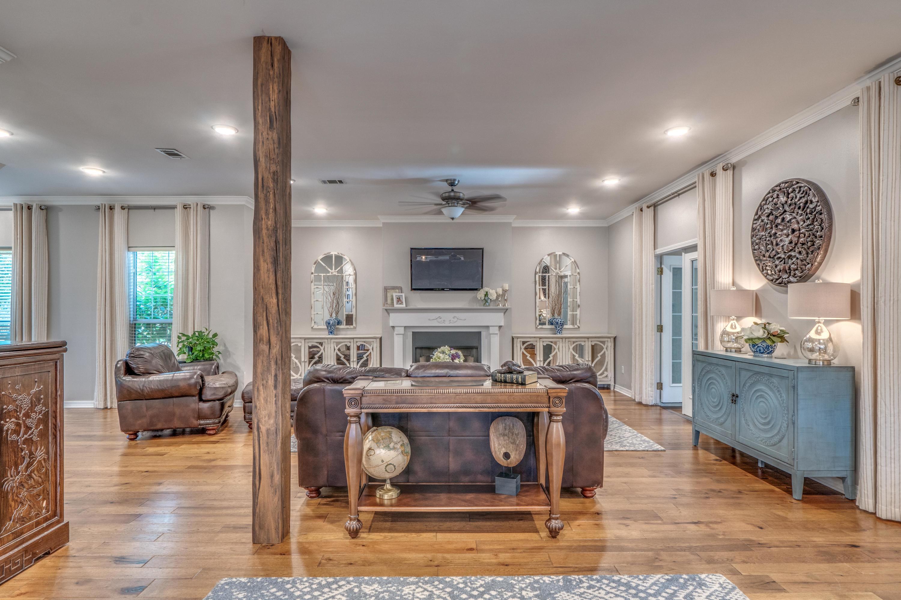 LAKE LORRAINE GARDENS - Residential