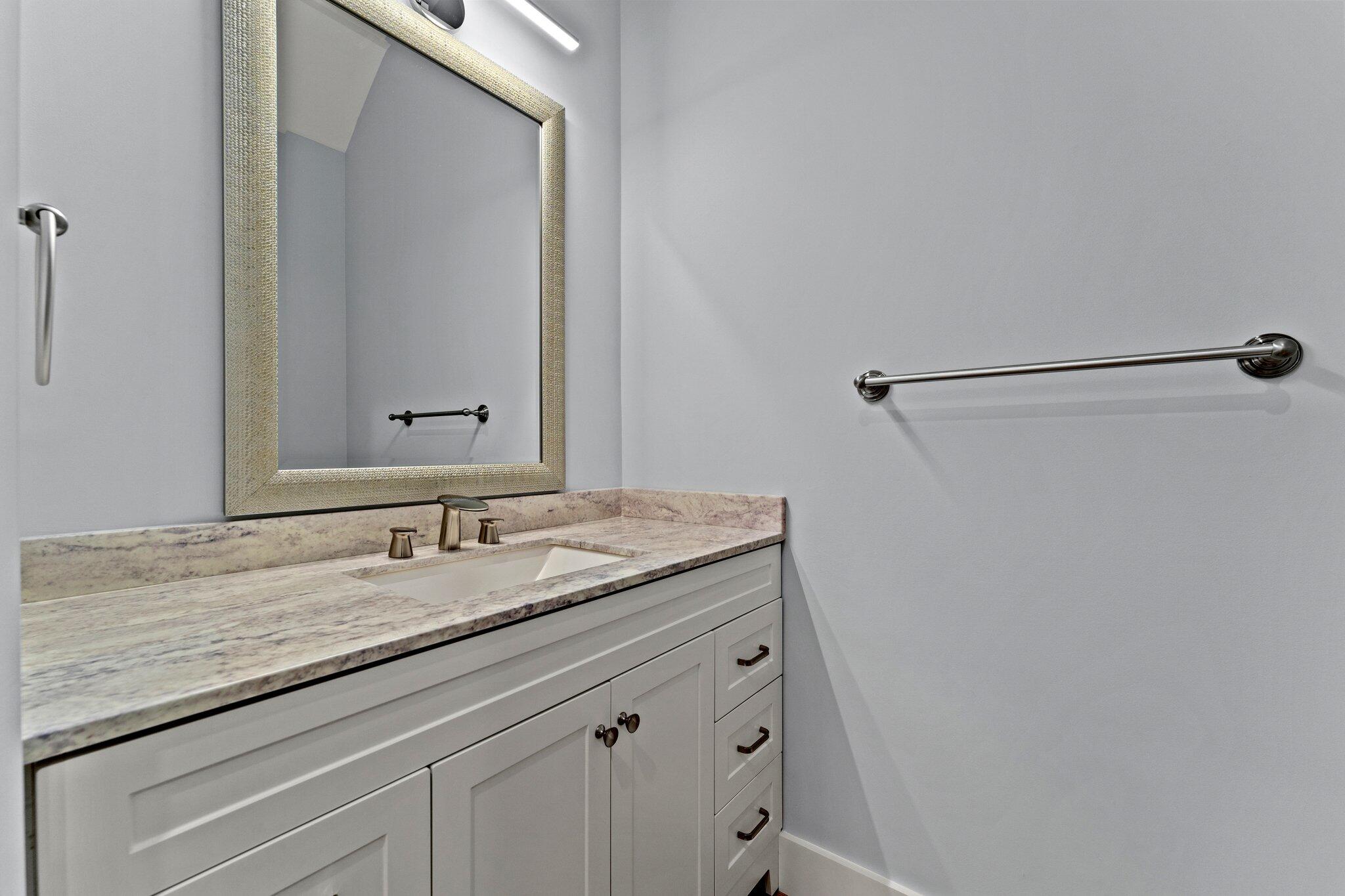 EXCLUSIVE BEACH - Residential