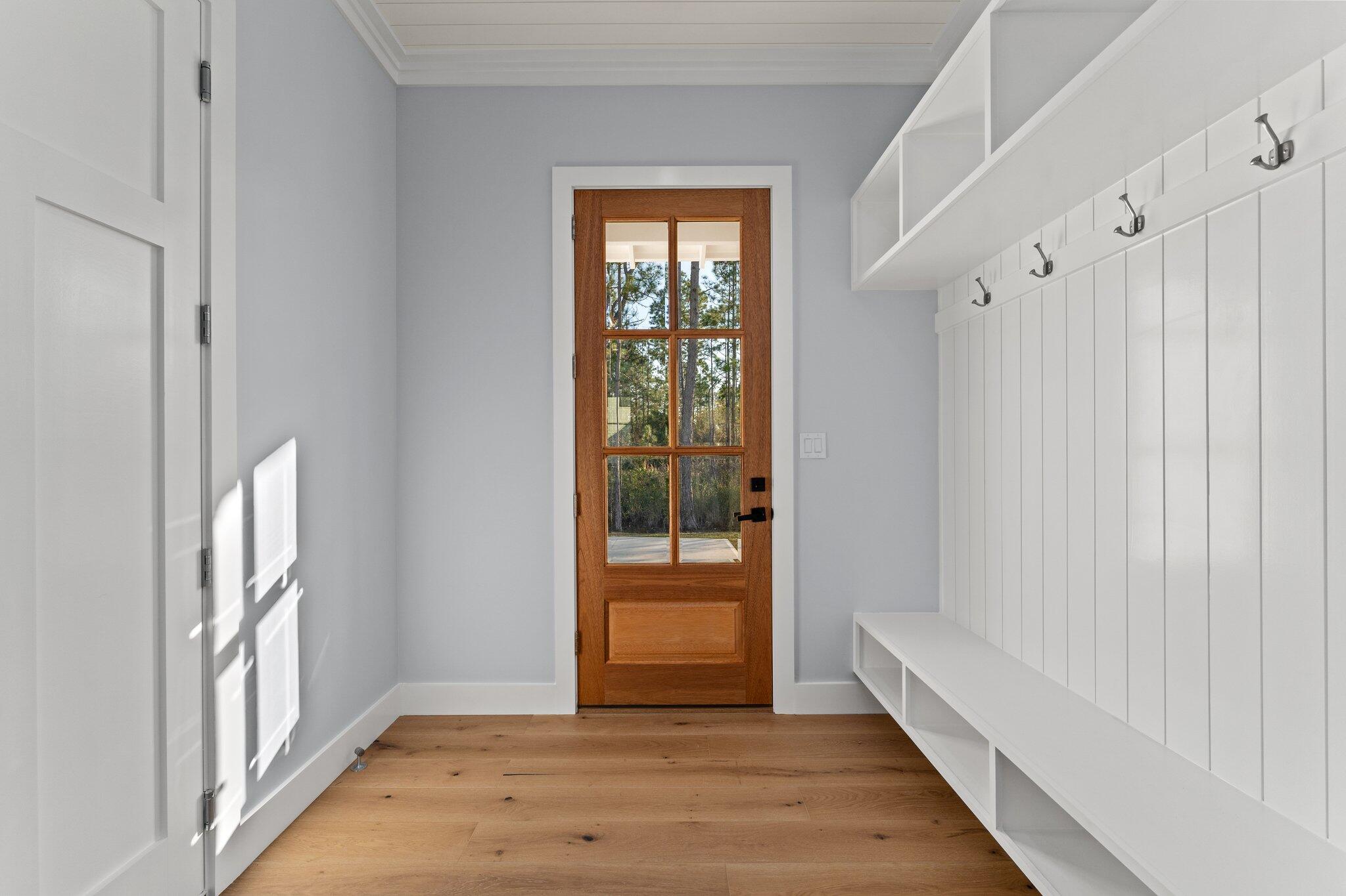 EXCLUSIVE BEACH - Residential