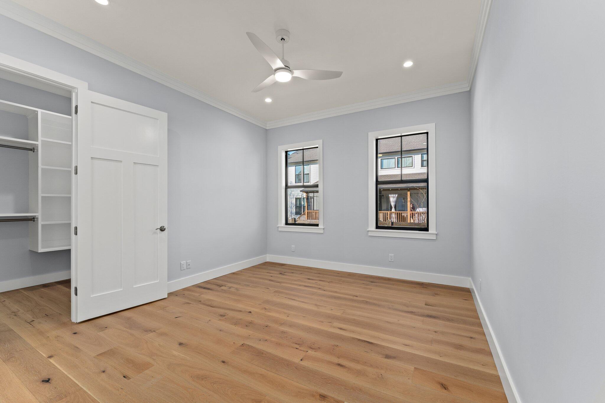 EXCLUSIVE BEACH - Residential