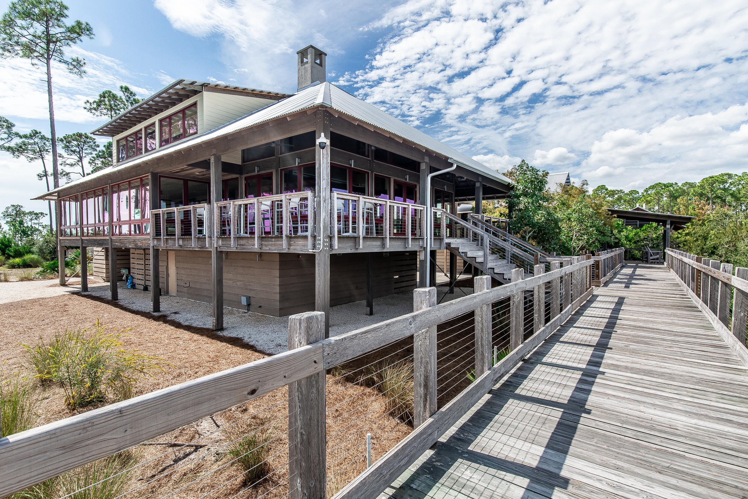RIVERCAMPS ON CROOKED CREEK - Land