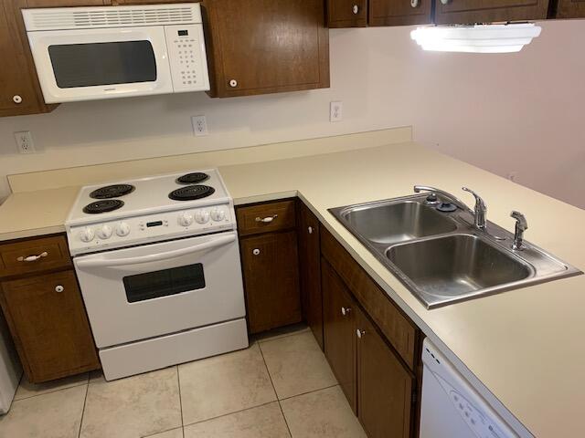 GARDEN VILLAS PH 1 - Residential Lease