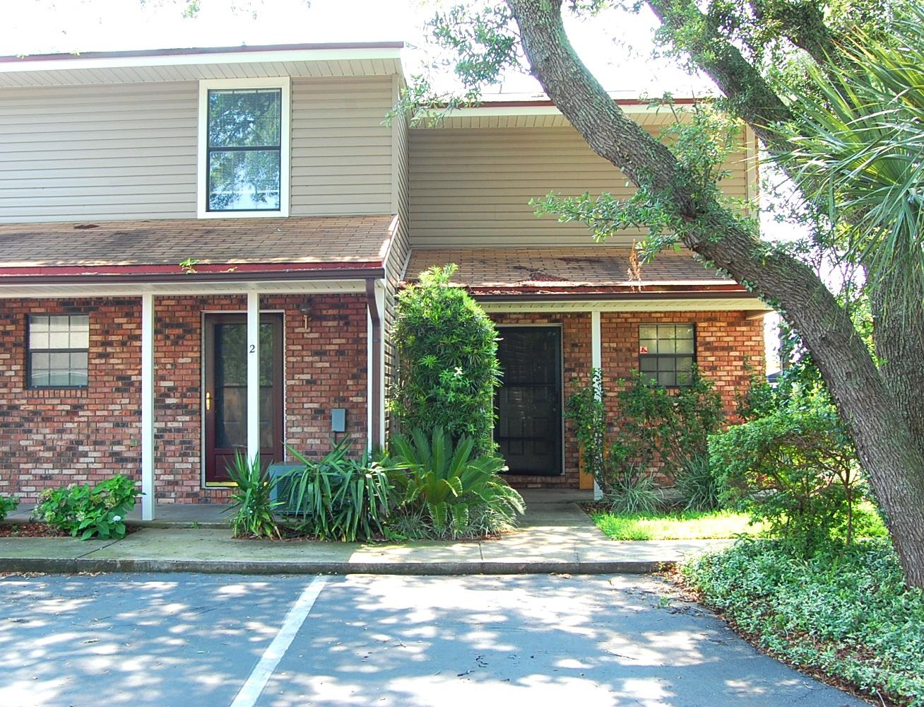 GARDEN VILLAS PH 1 - Residential Lease