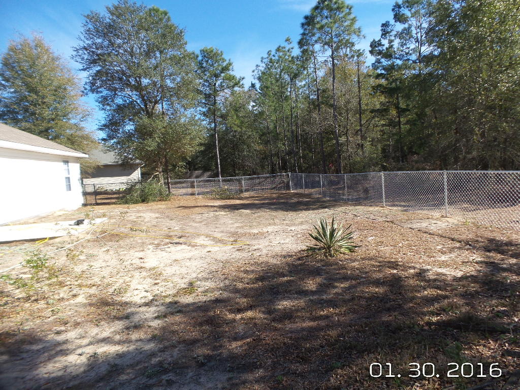 TRIPLE LAKES ESTATES - Residential Lease