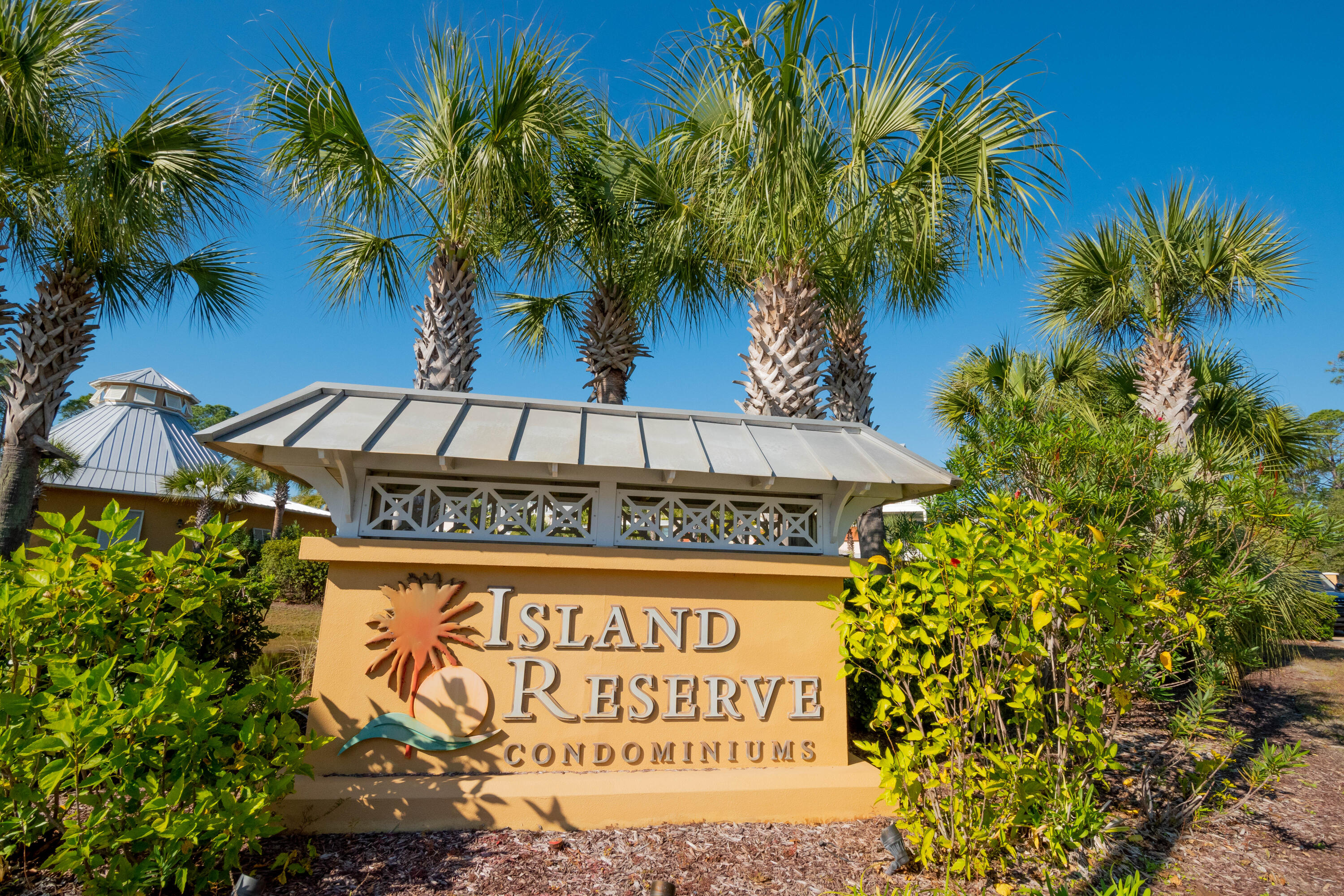 ISLAND RESERVE - Residential