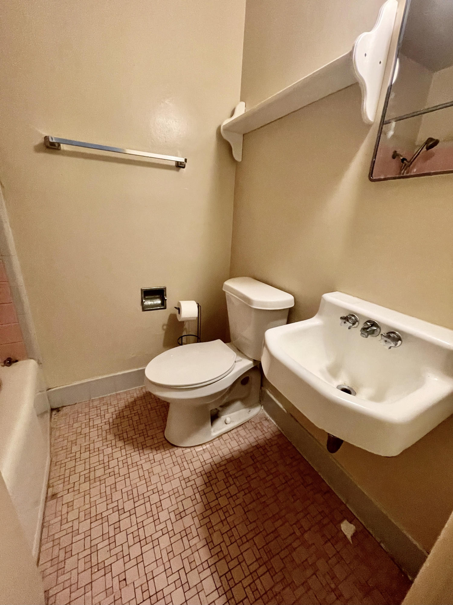 VESTA HEIGHTS 2ND ADDN - Residential