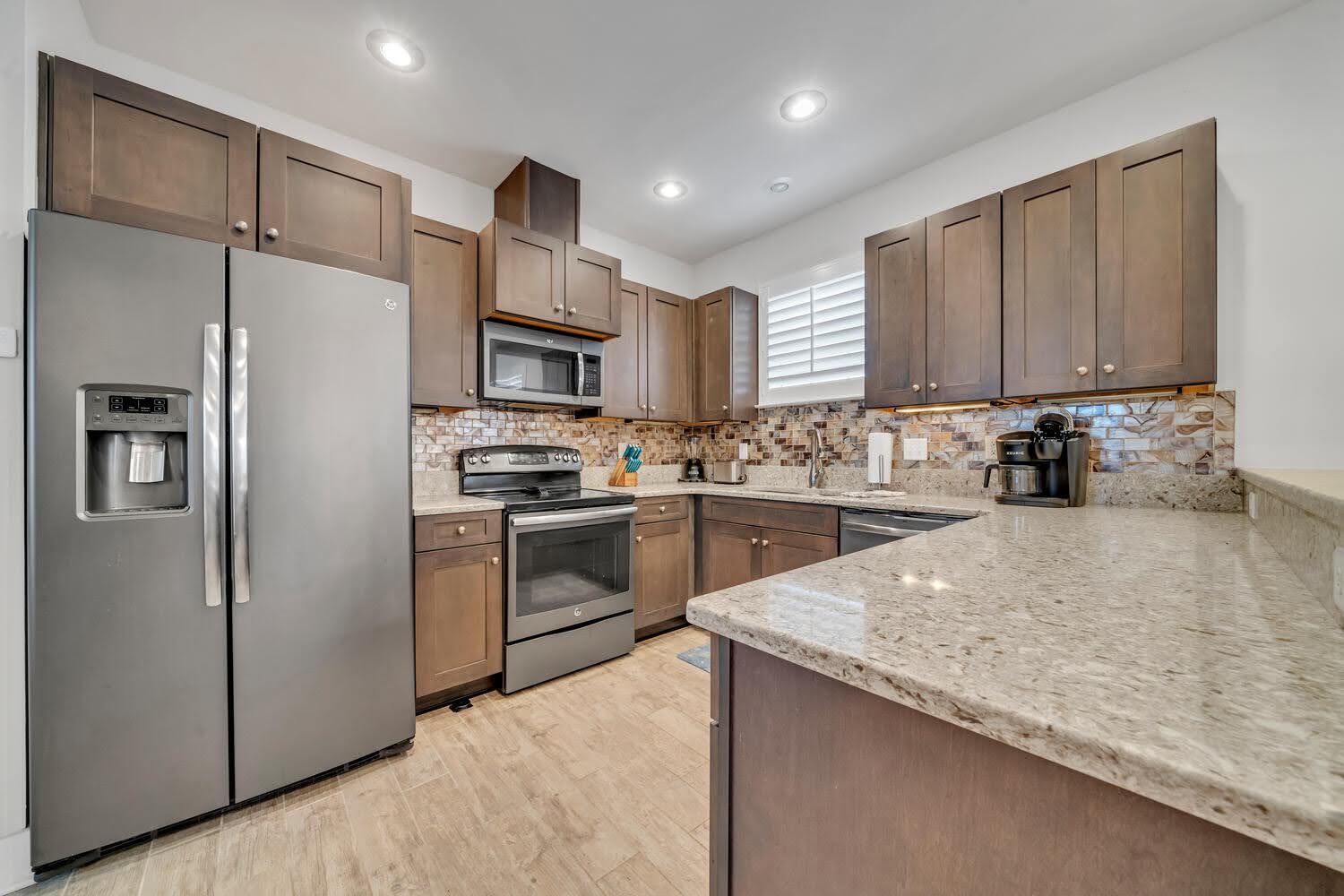 Riley's Bayview - Residential