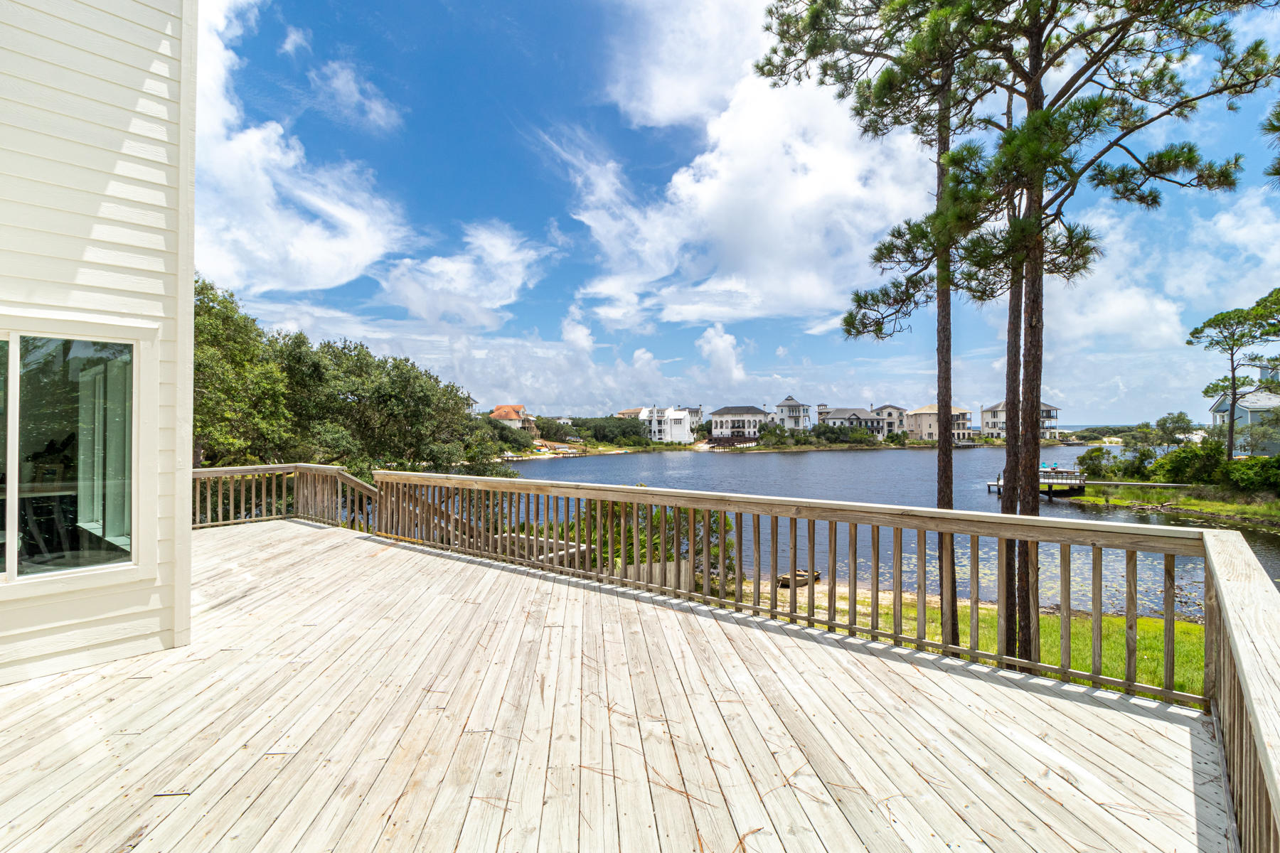 BEACH HIGHLAND - Residential