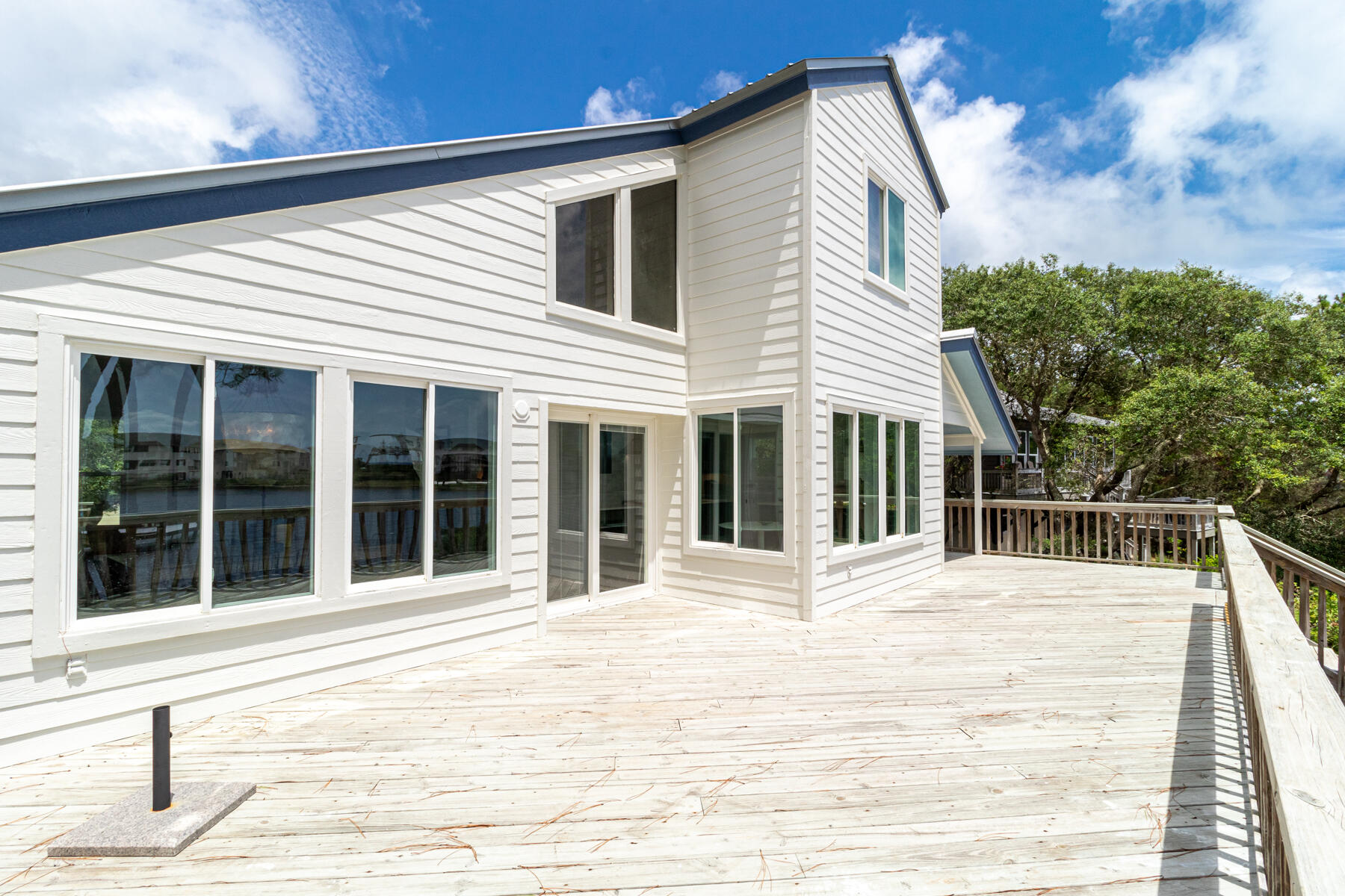 BEACH HIGHLAND - Residential