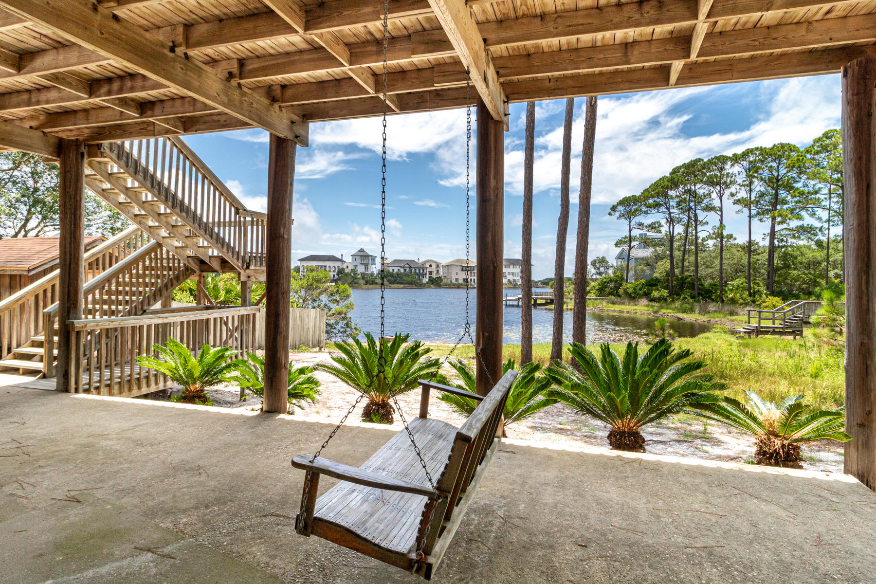 BEACH HIGHLAND - Residential