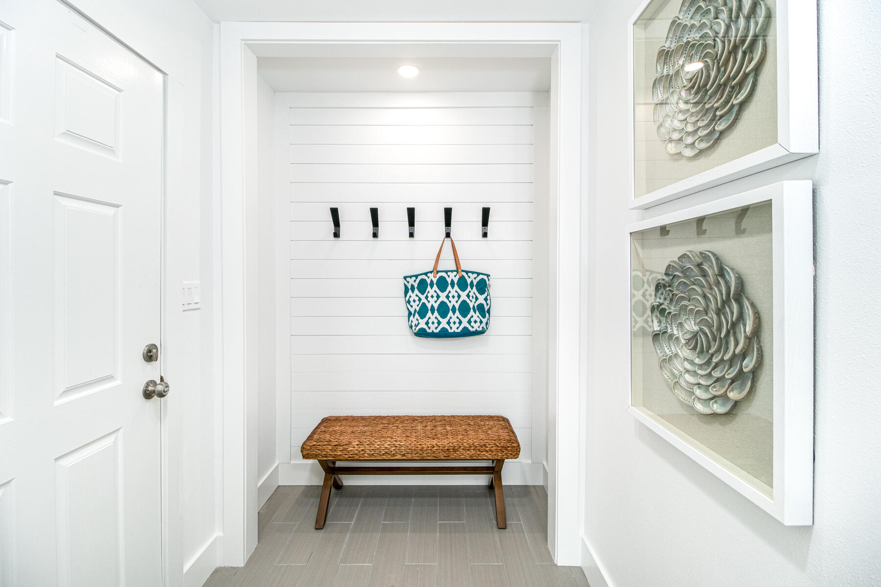BEACH HIGHLAND - Residential