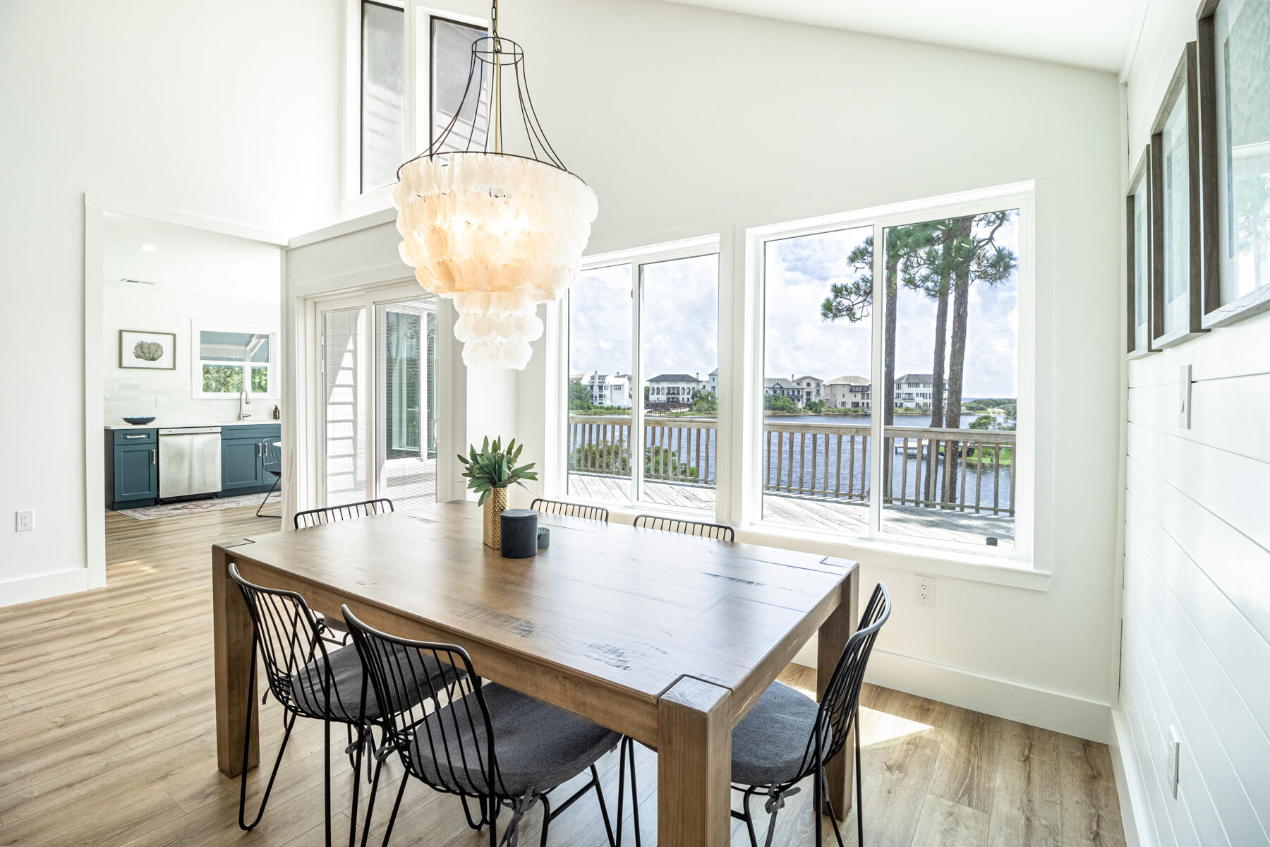 BEACH HIGHLAND - Residential