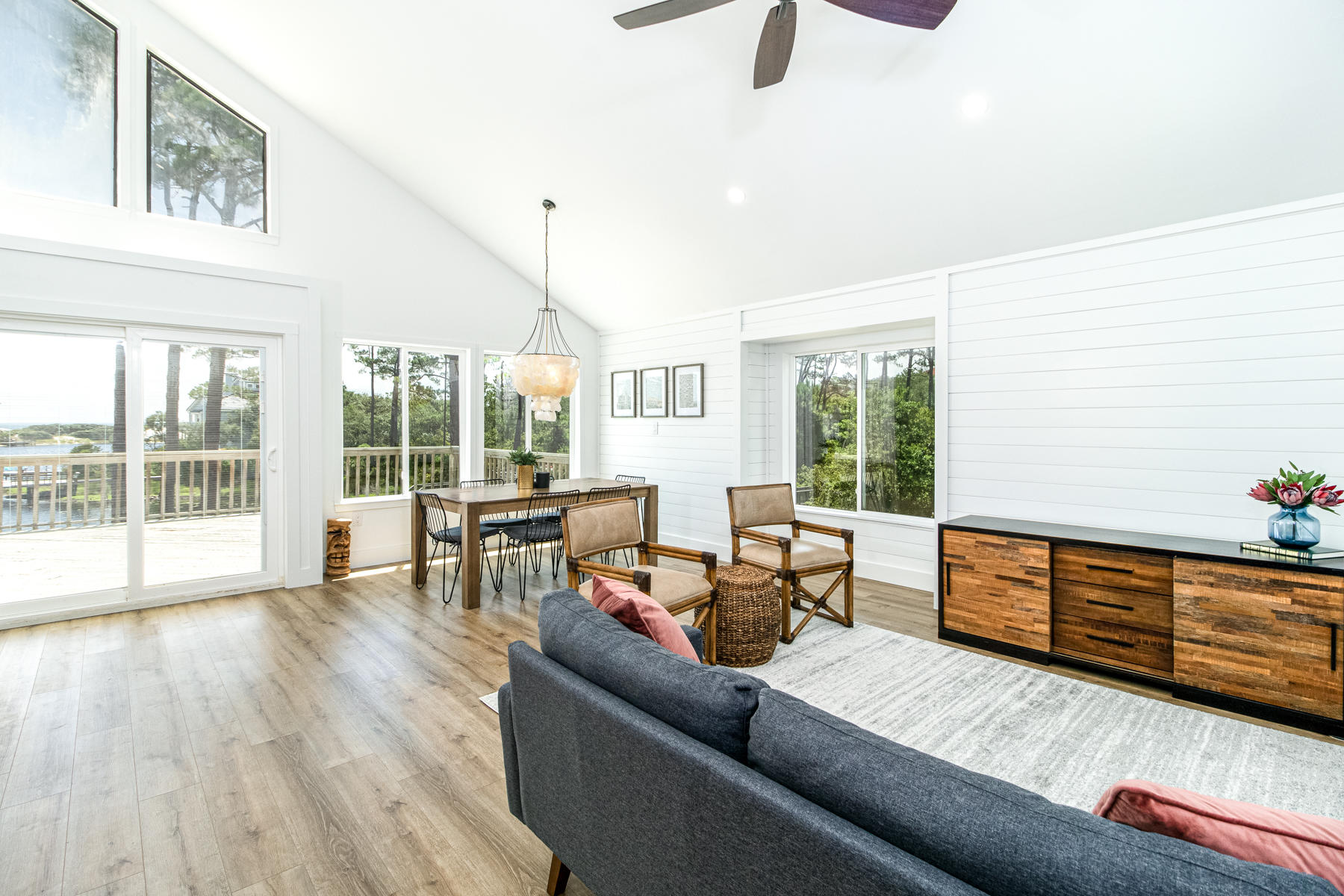 BEACH HIGHLAND - Residential