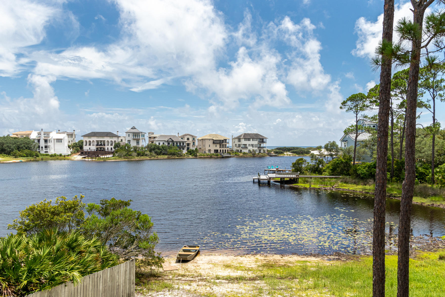 BEACH HIGHLAND - Residential