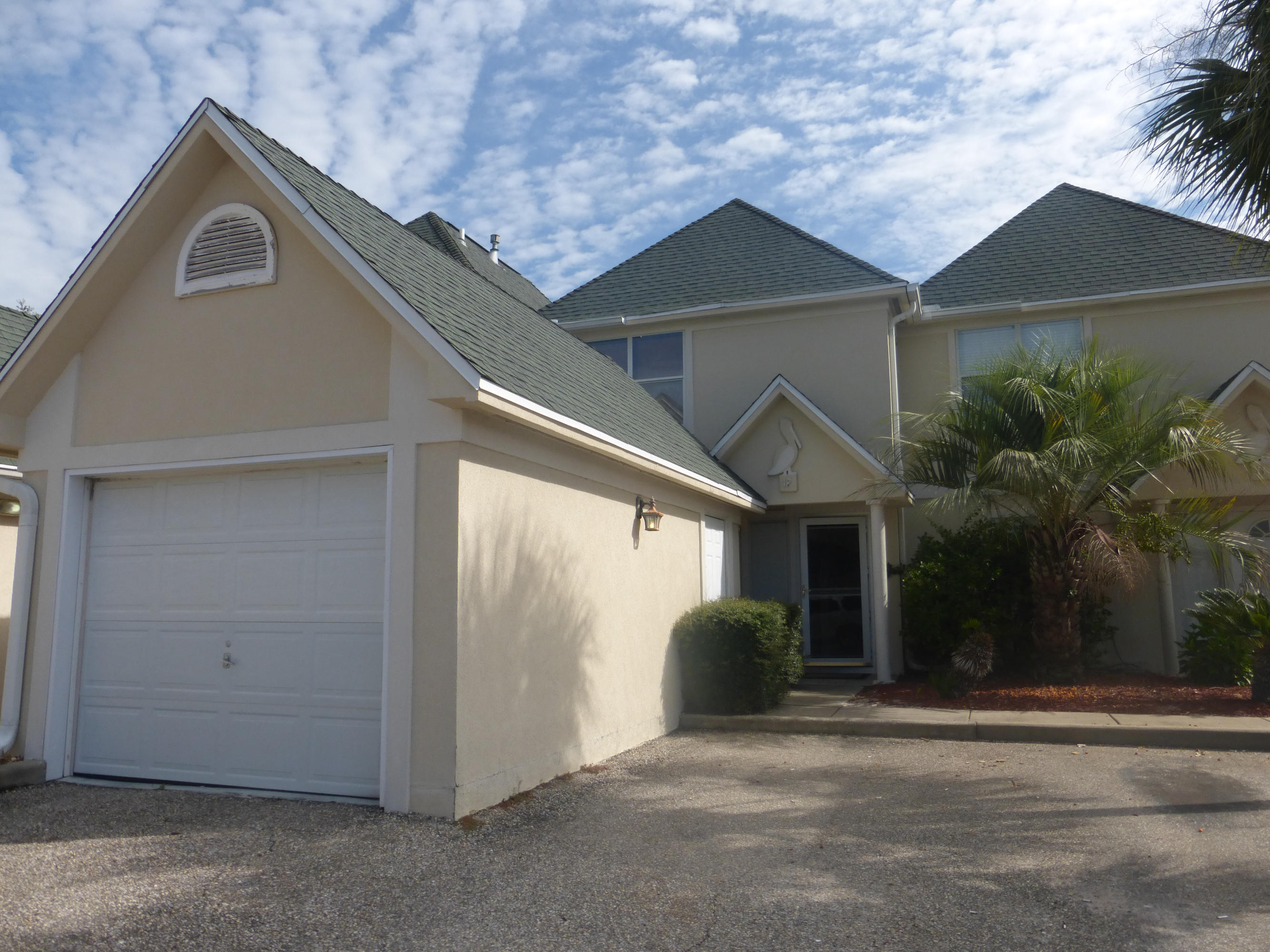 PELICAN PLACE T/H WEST - Residential