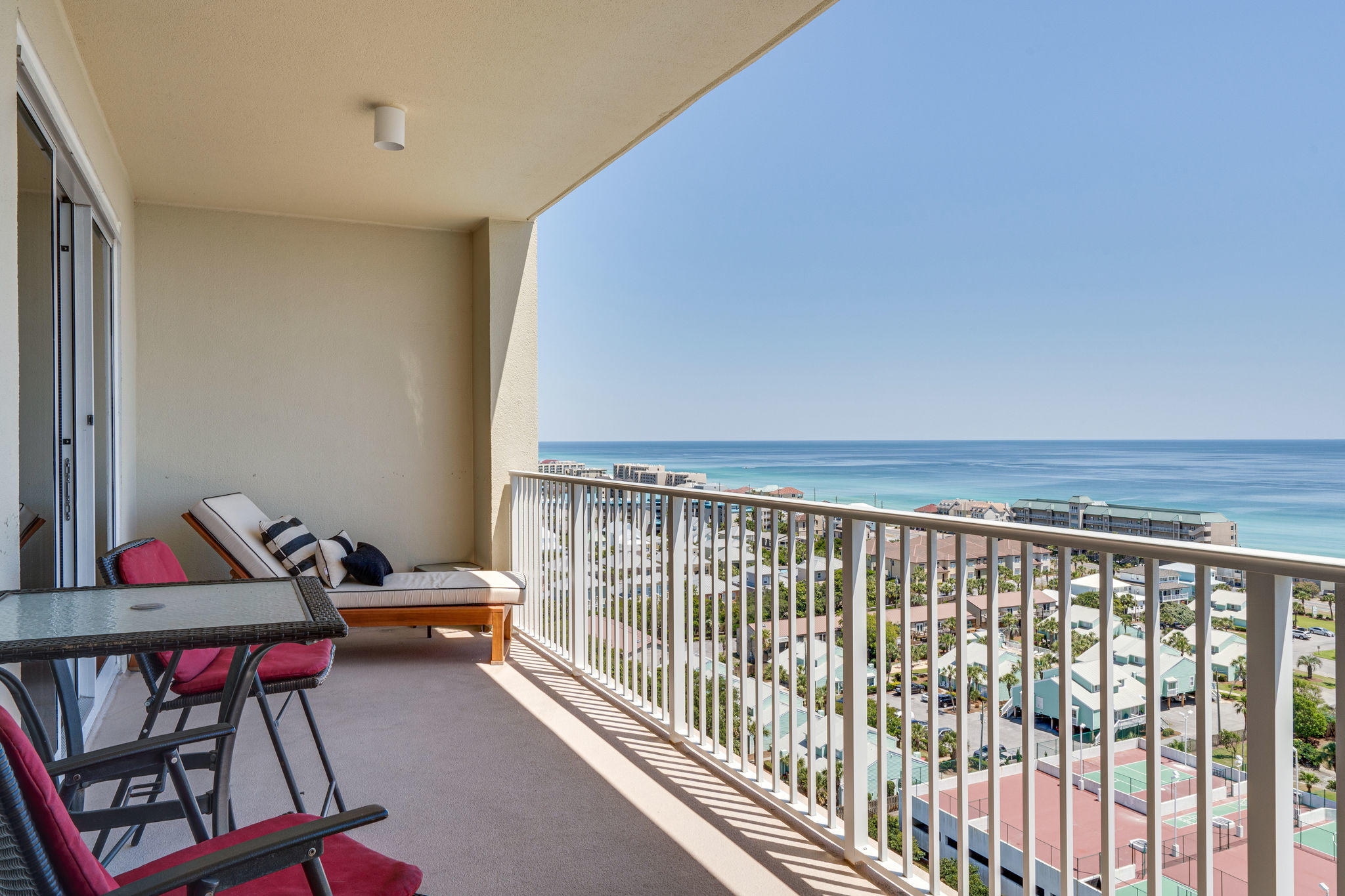 ARIEL DUNES - Residential