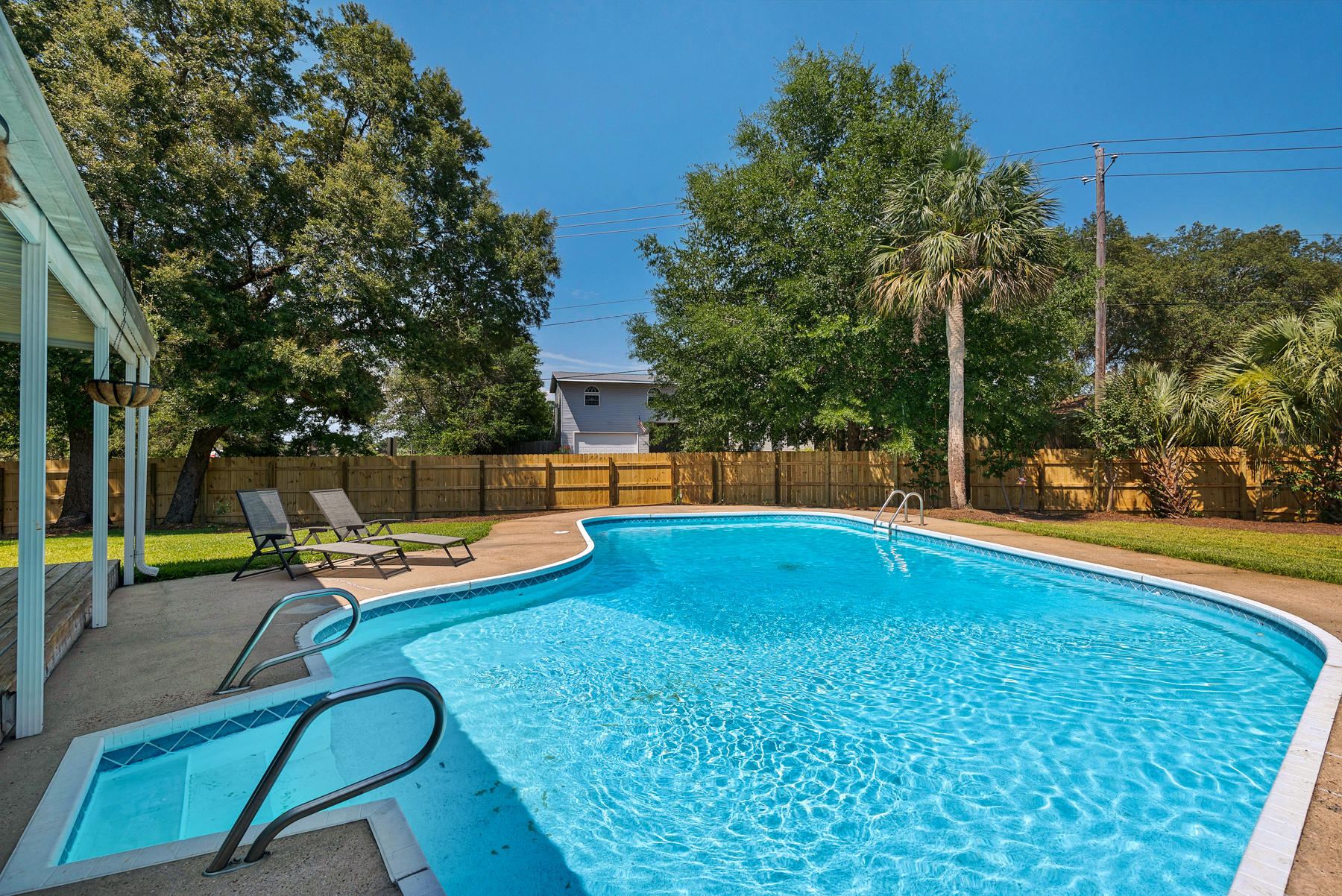 VESTA HEIGHTS 4TH ADDN - Residential